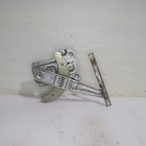 elevalunas_trasero_derecho_82720ax110_nissan_micra_k12e_acenta