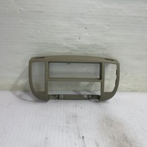 moldura_68260k10381_nissan_micra_k12e_acenta