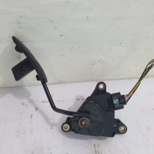 pedal_acelerador_18002ax700_nissan_micra_k12e_acenta