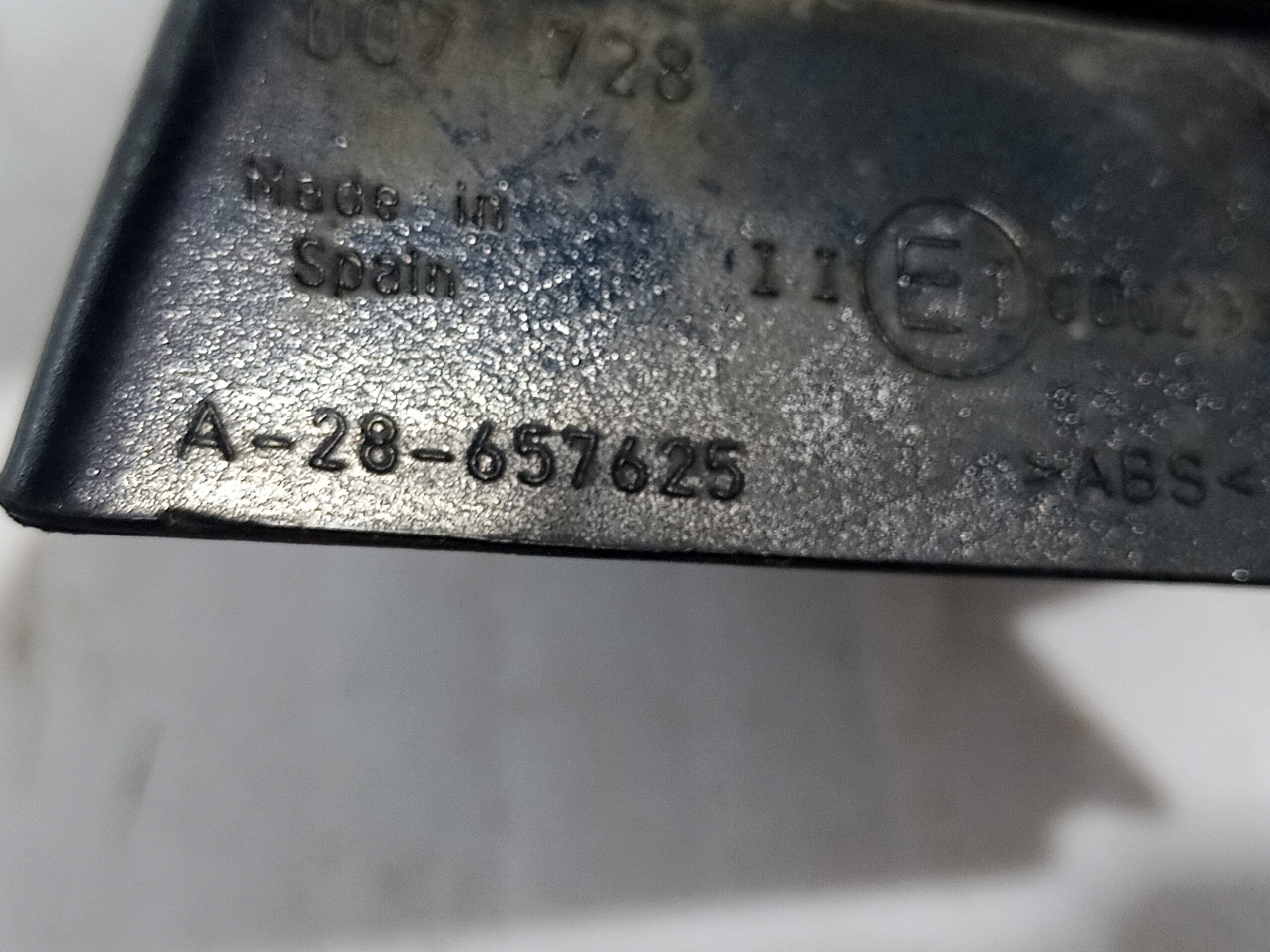 claxon_a28657625_mercedes_benz_clase_a_w168_170_cdi_168_009