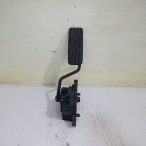 pedal_acelerador_8200159647_renault_scenic_ii_au_entique