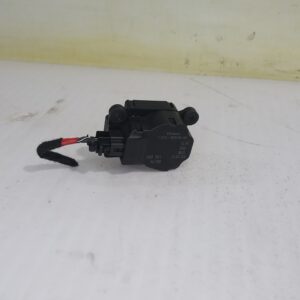 motor_apertura_trampilla_1s7h19e616aa_ford_mondeo_berlina_ge_ghia_06_2003_d