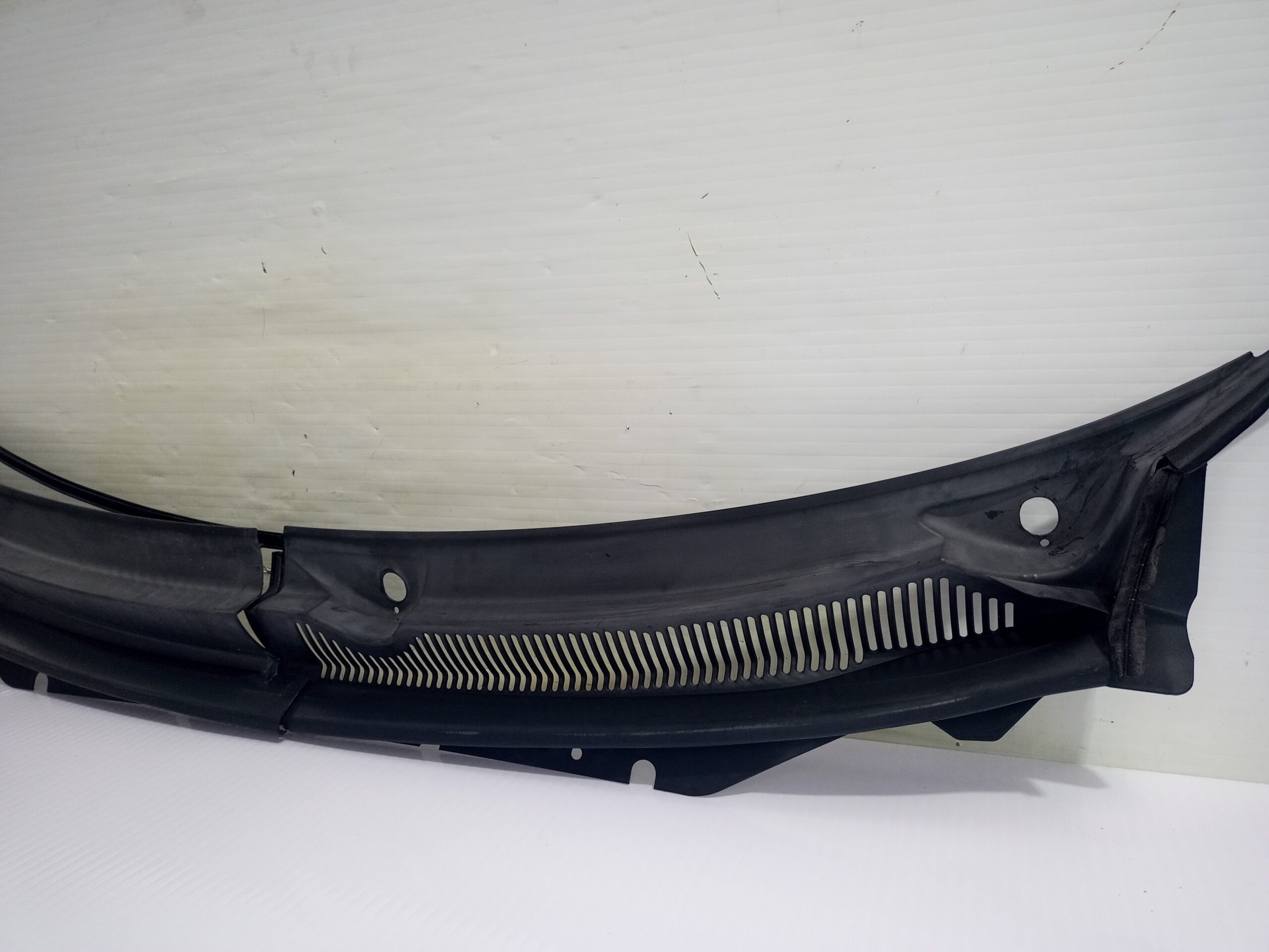 torpedo_1s71f02216ak_ford_mondeo_berlina_ge_ghia_06_2003_d