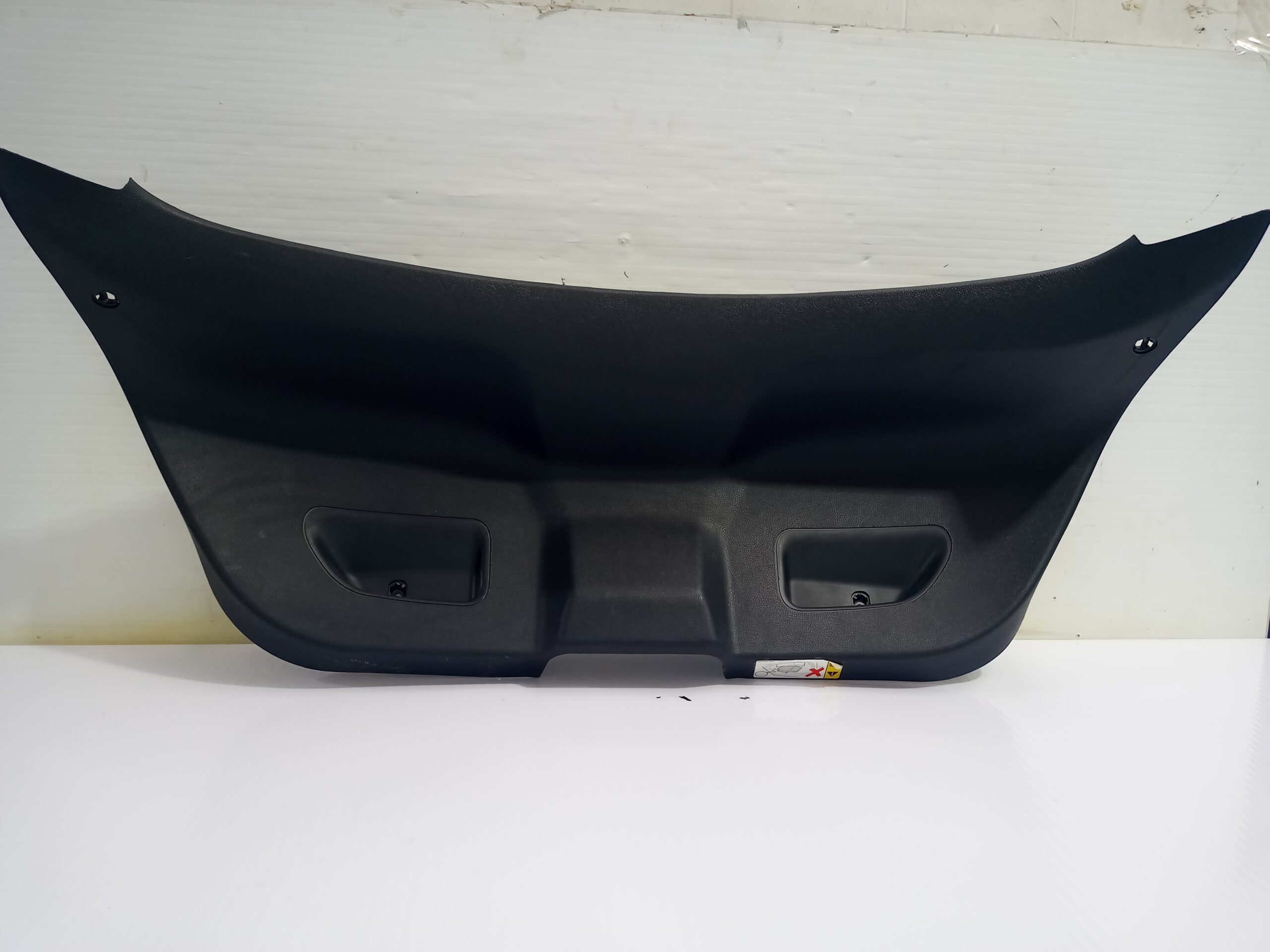 guarnecido_porton_trasero_1s71a42906_ford_mondeo_berlina_ge_ghia_06_2003_d