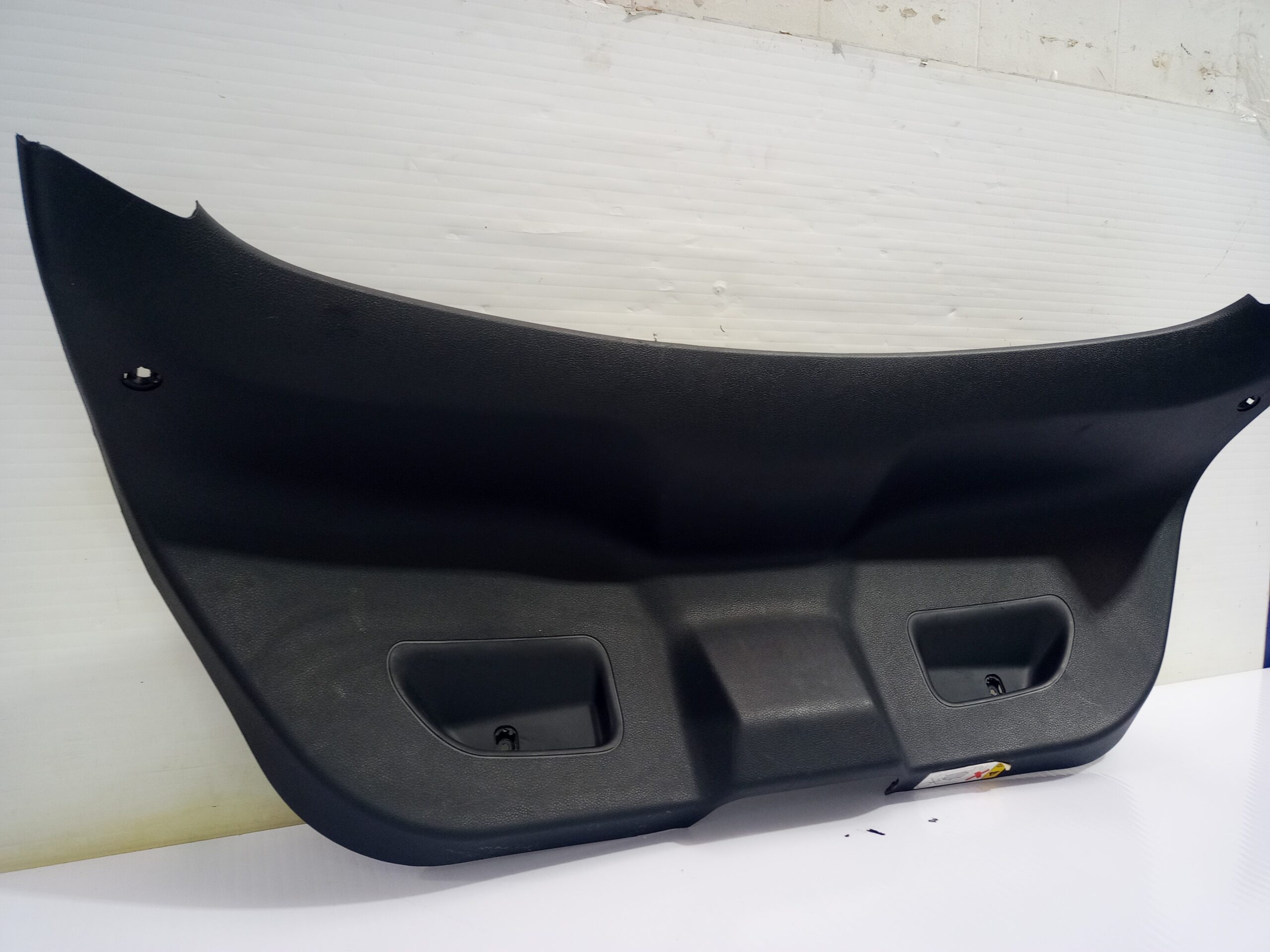 guarnecido_porton_trasero_1s71a42906_ford_mondeo_berlina_ge_ghia_06_2003_d