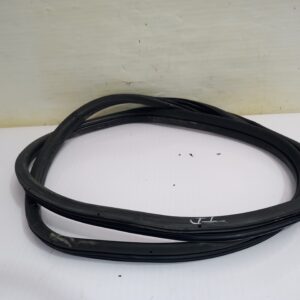 goma_contorno_1s71f20708cf_ford_mondeo_berlina_ge_ghia_06_2003_d