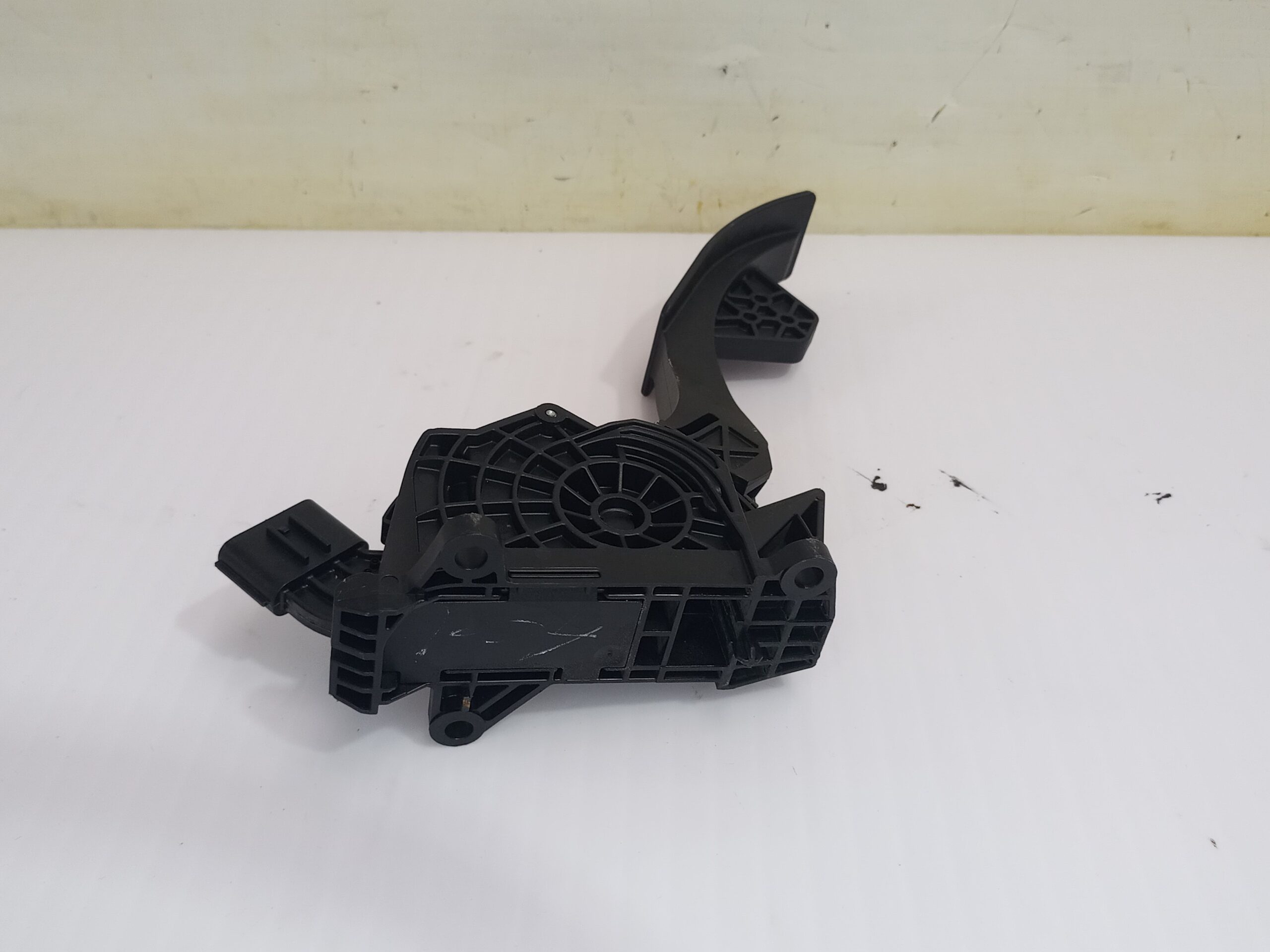 pedal_acelerador_6c1721503b_volkswagen_polo_6c1_advance_bluemotion