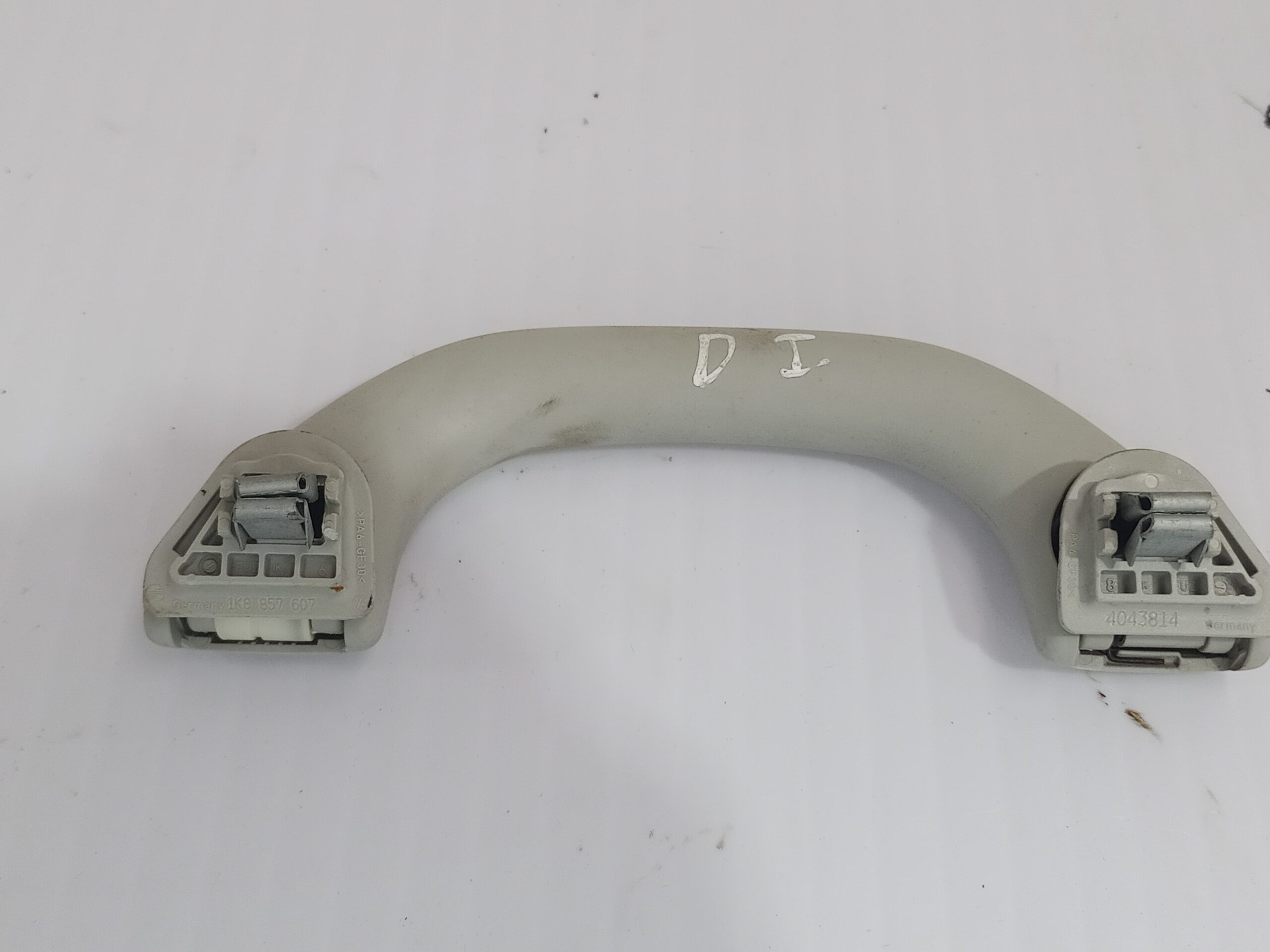 asidero_techo_delantero_izquierdo_1k8857607y20_volkswagen_polo_6c1_advance_bluemotion