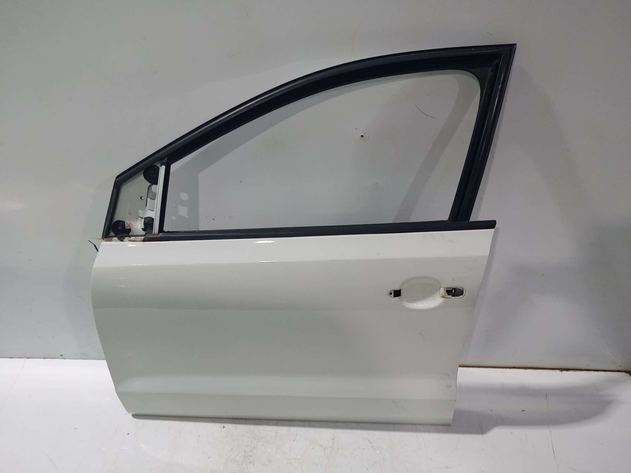 puerta_delantera_izquierda_6r3831055j_volkswagen_polo_6c1_advance_bluemotion