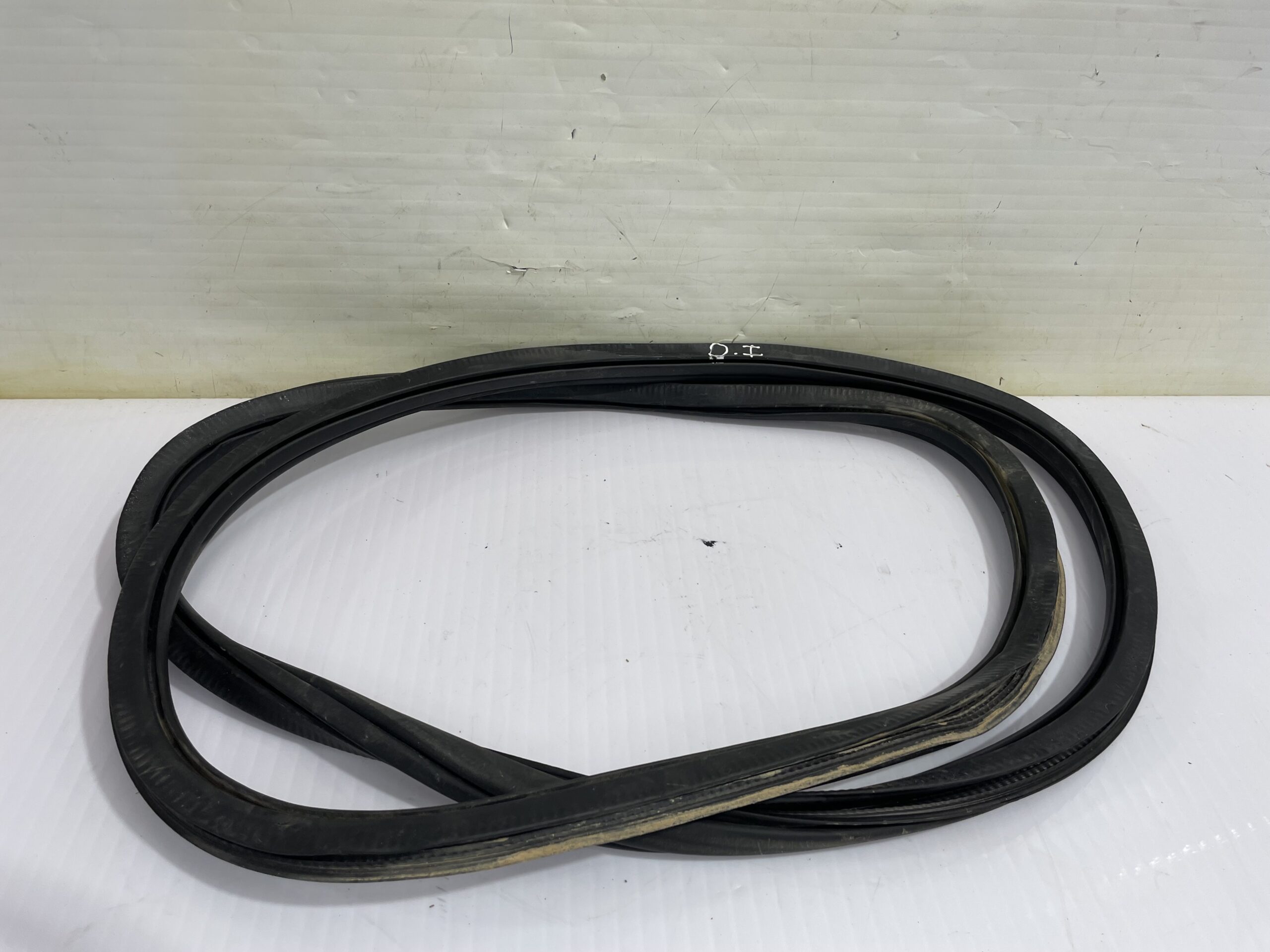 goma_contorno_6r6867911e5ap_volkswagen_polo_6c1_advance_bluemotion