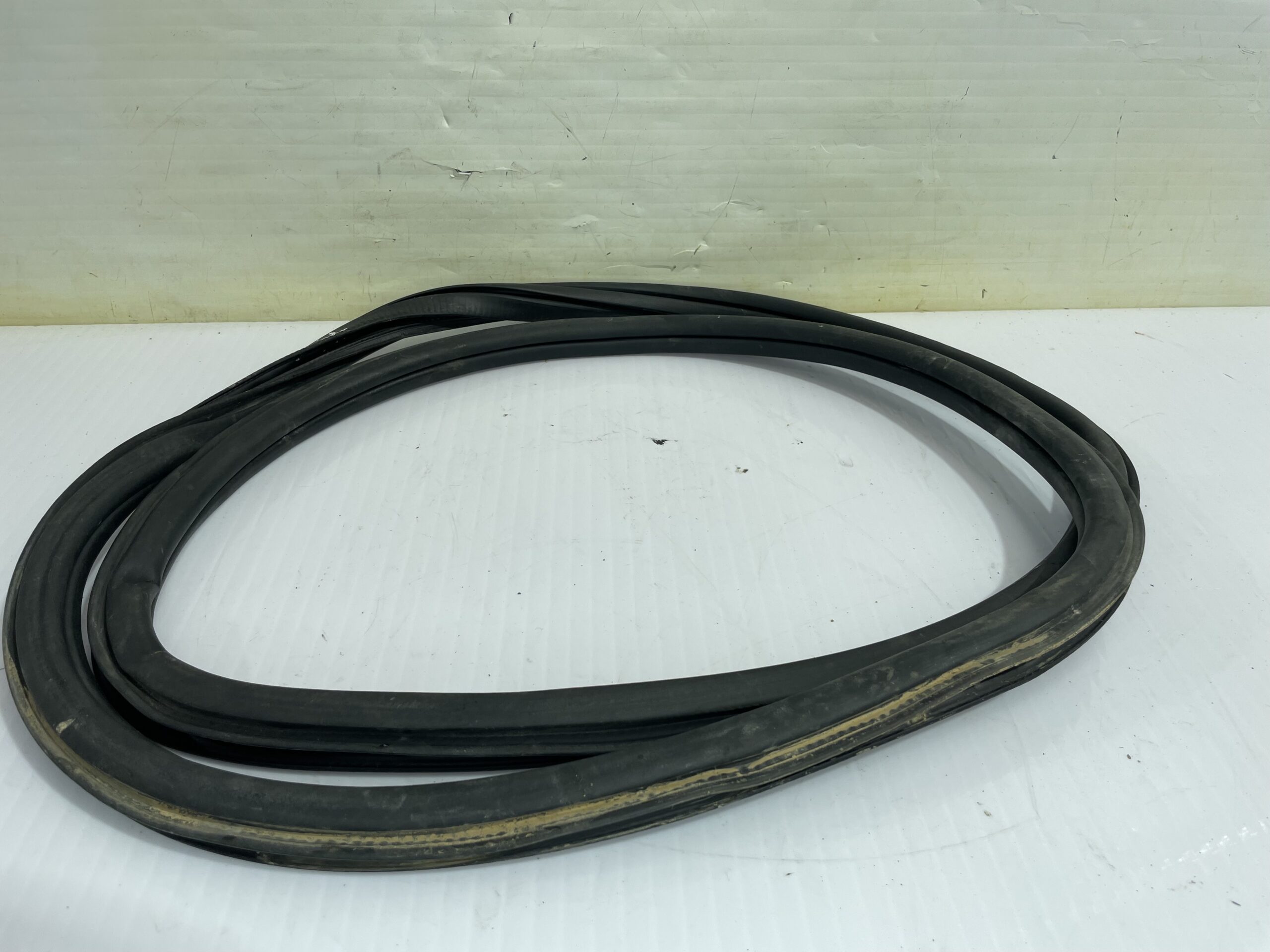 goma_contorno_6r6867912c5ap_volkswagen_polo_6c1_advance_bluemotion