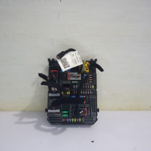 caja_reles_fusibles_9845141280_jeep_avenger_altitude