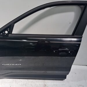 puerta_delantera_izquierda_0000052169881_jeep_avenger_altitude