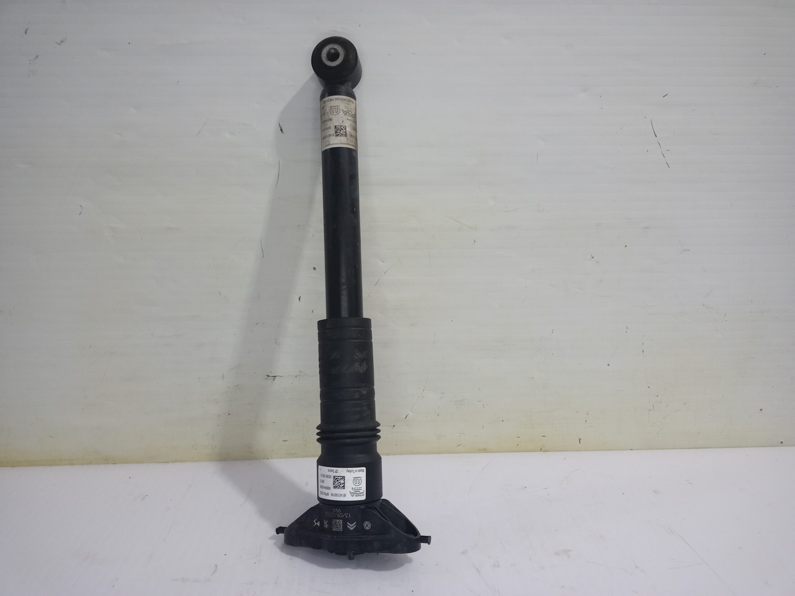 amortiguador_trasero_izquierdo_09856443280_jeep_avenger_altitude