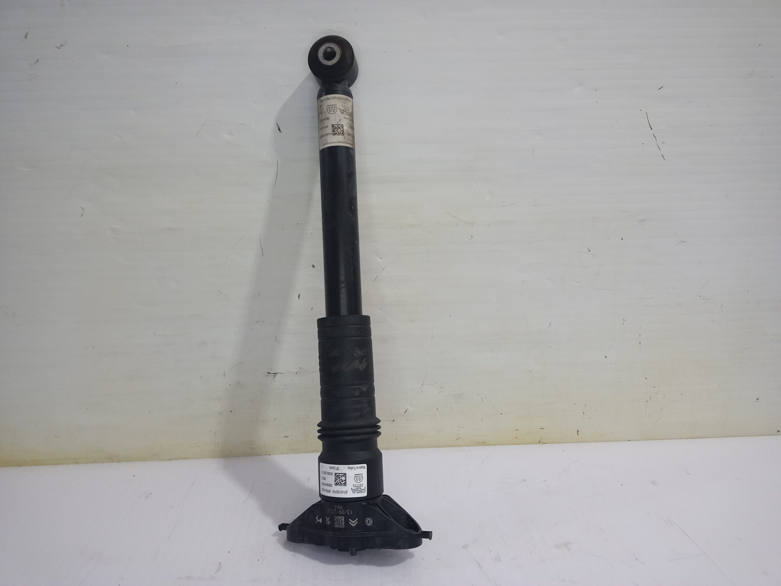 amortiguador_trasero_izquierdo_09856443280_jeep_avenger_altitude