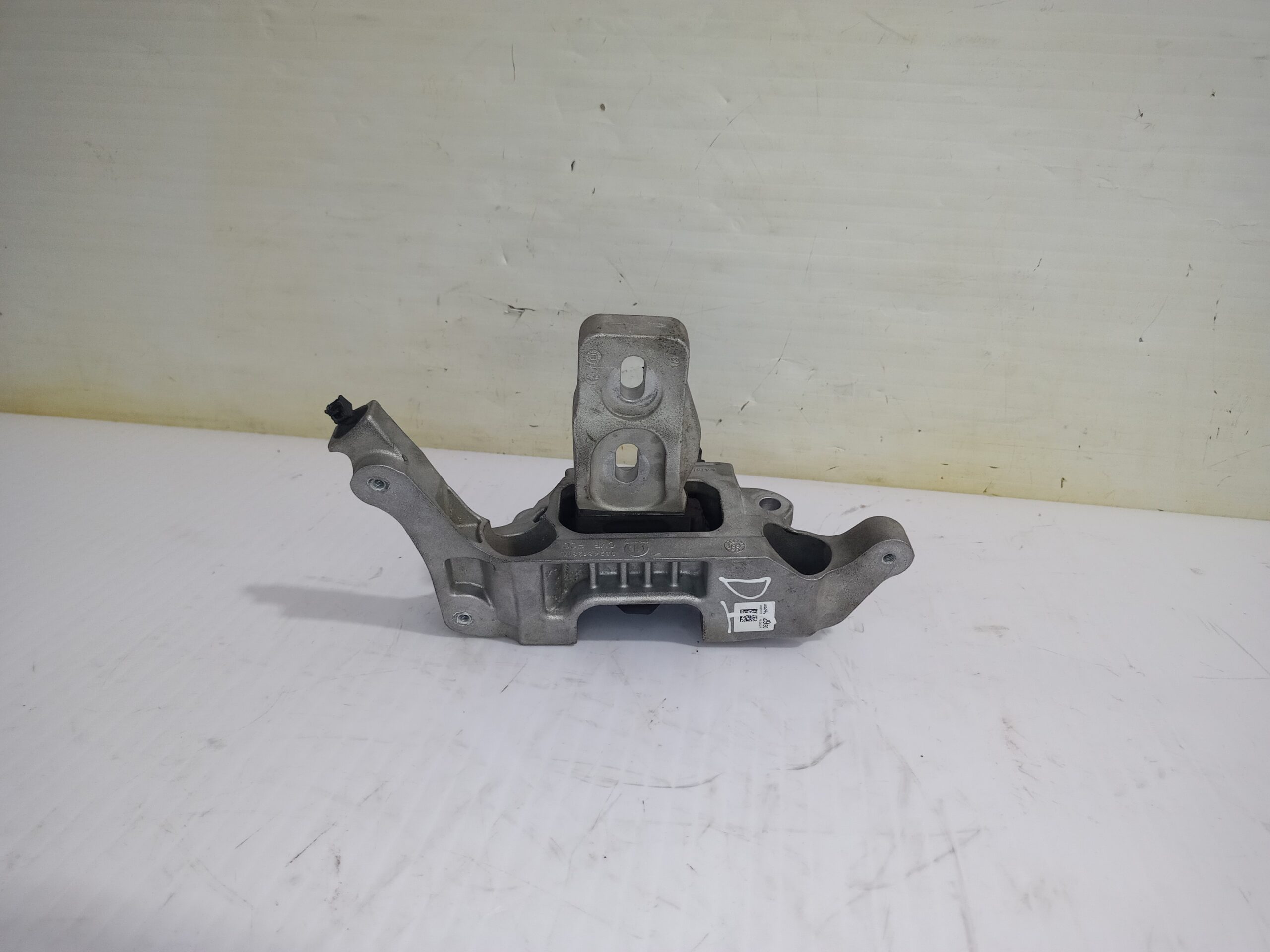 soporte_motor_izquierdo_9845361280_jeep_avenger_altitude