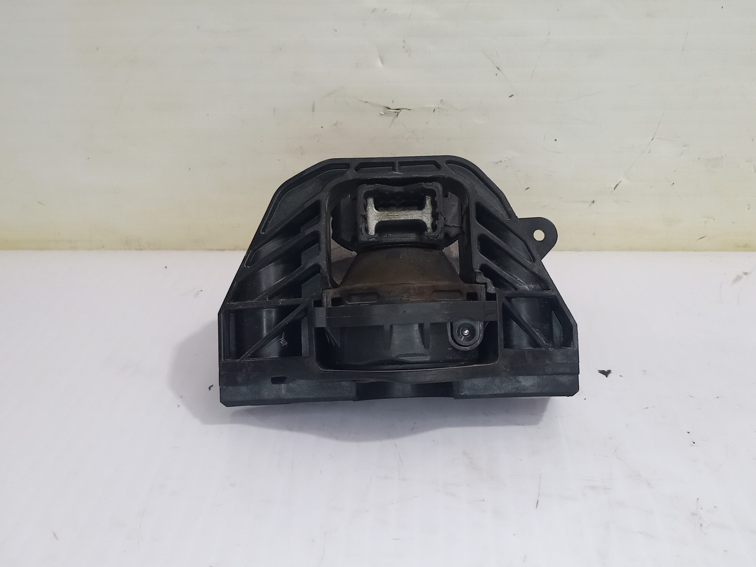 soporte_motor_izquierdo_9845361280_jeep_avenger_altitude