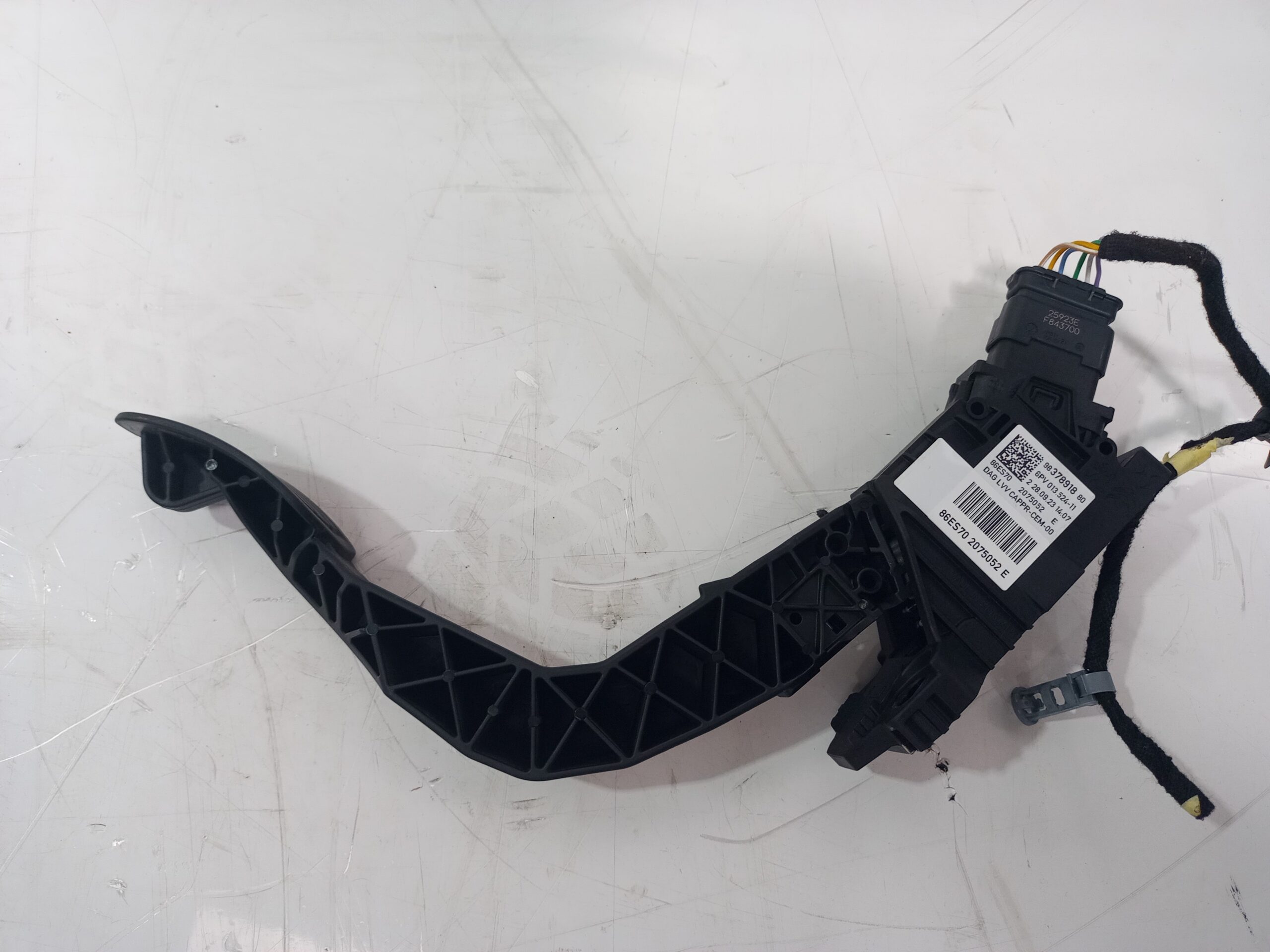 pedal_acelerador_9837891880_jeep_avenger_altitude