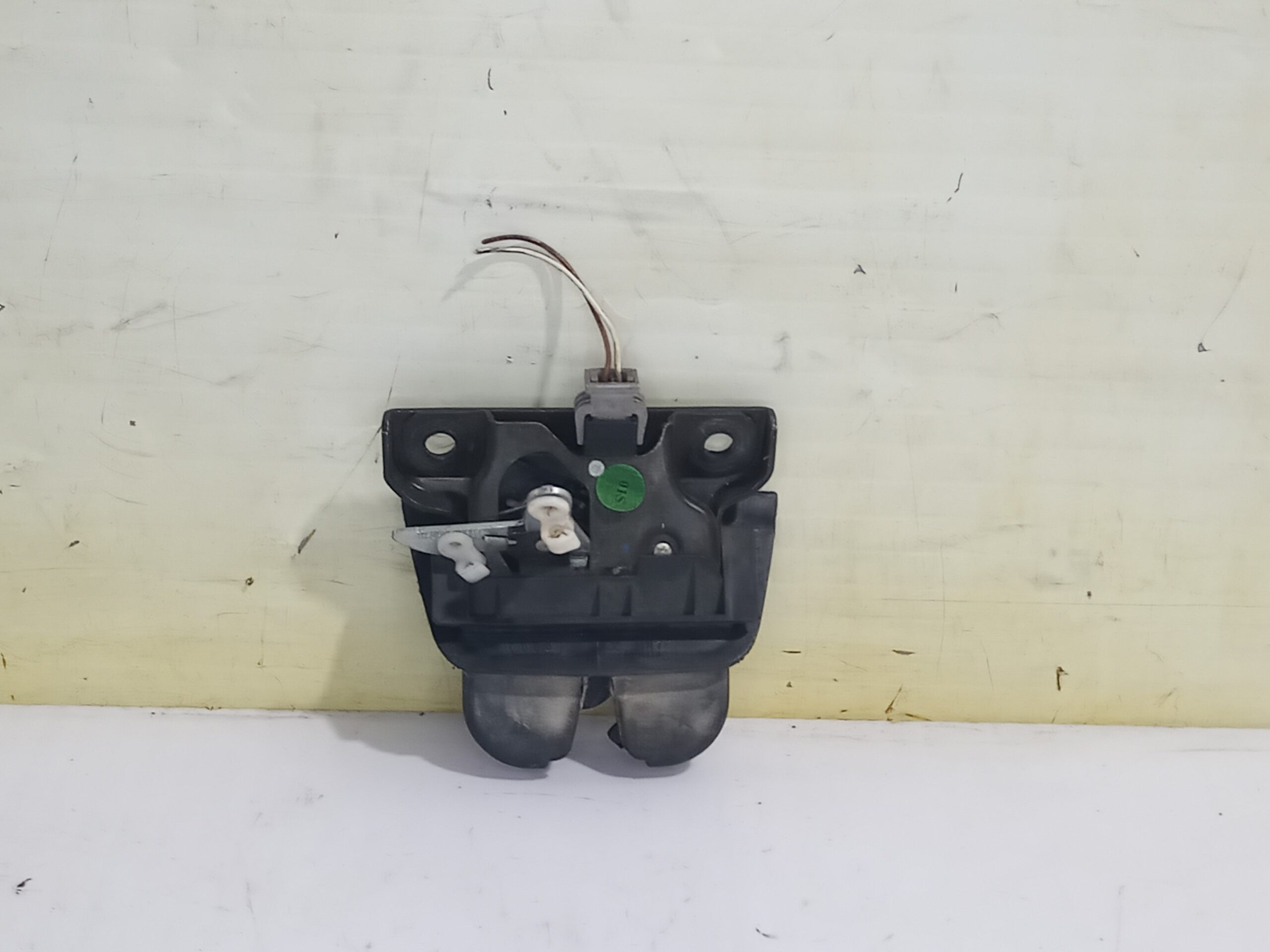 cerradura_maletero_porton_4b9827505n_audi_a6_avant_4b5_2_5_tdi_quattro