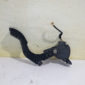 pedal_acelerador_8d1721523f_audi_a6_avant_4b5_2_5_tdi_quattro