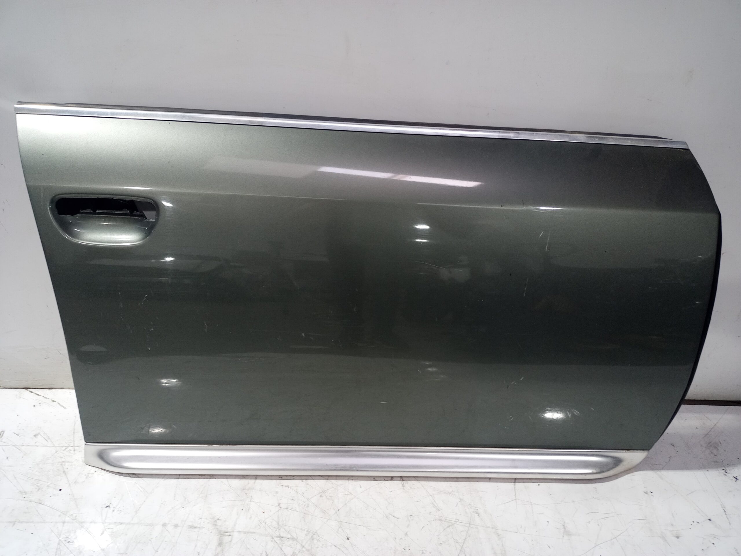 puerta_delantera_derecha_4z7831052a_audi_a6_avant_4b5_2_5_tdi_quattro