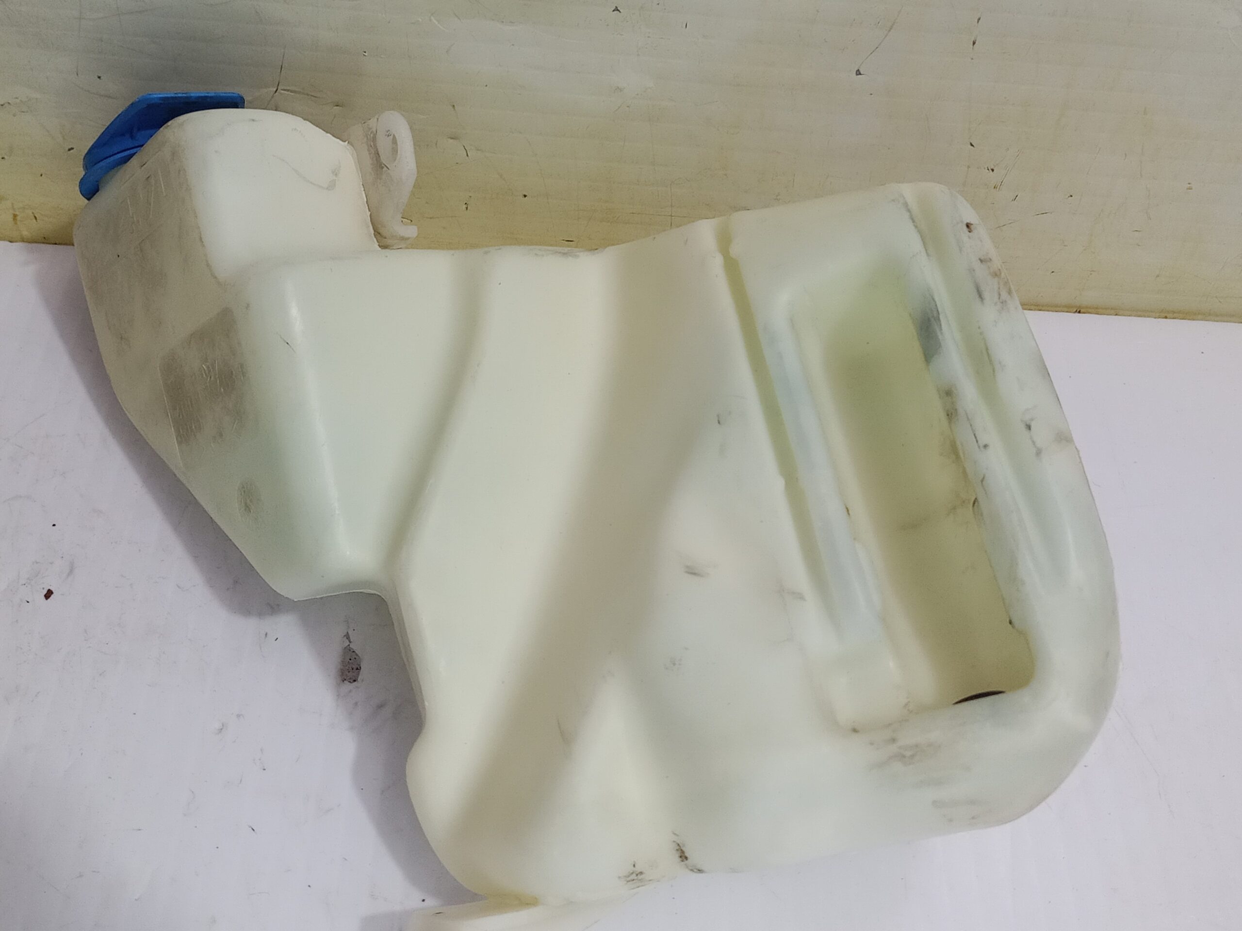 deposito_limpia_4b0955453b_audi_a6_avant_4b5_2_5_tdi_quattro