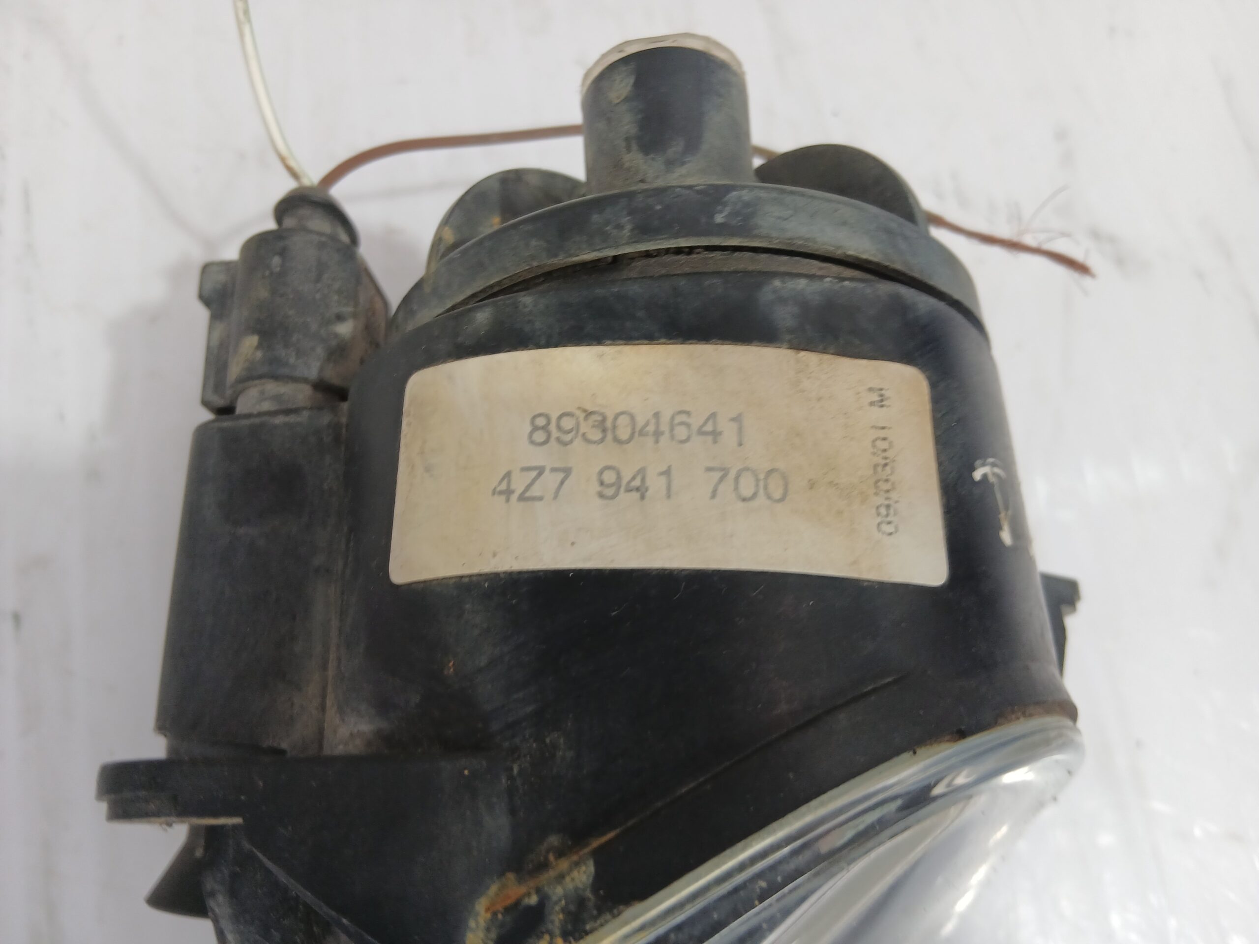 faro_antiniebla_derecho_4z7941700_audi_a6_avant_4b5_2_5_tdi_quattro