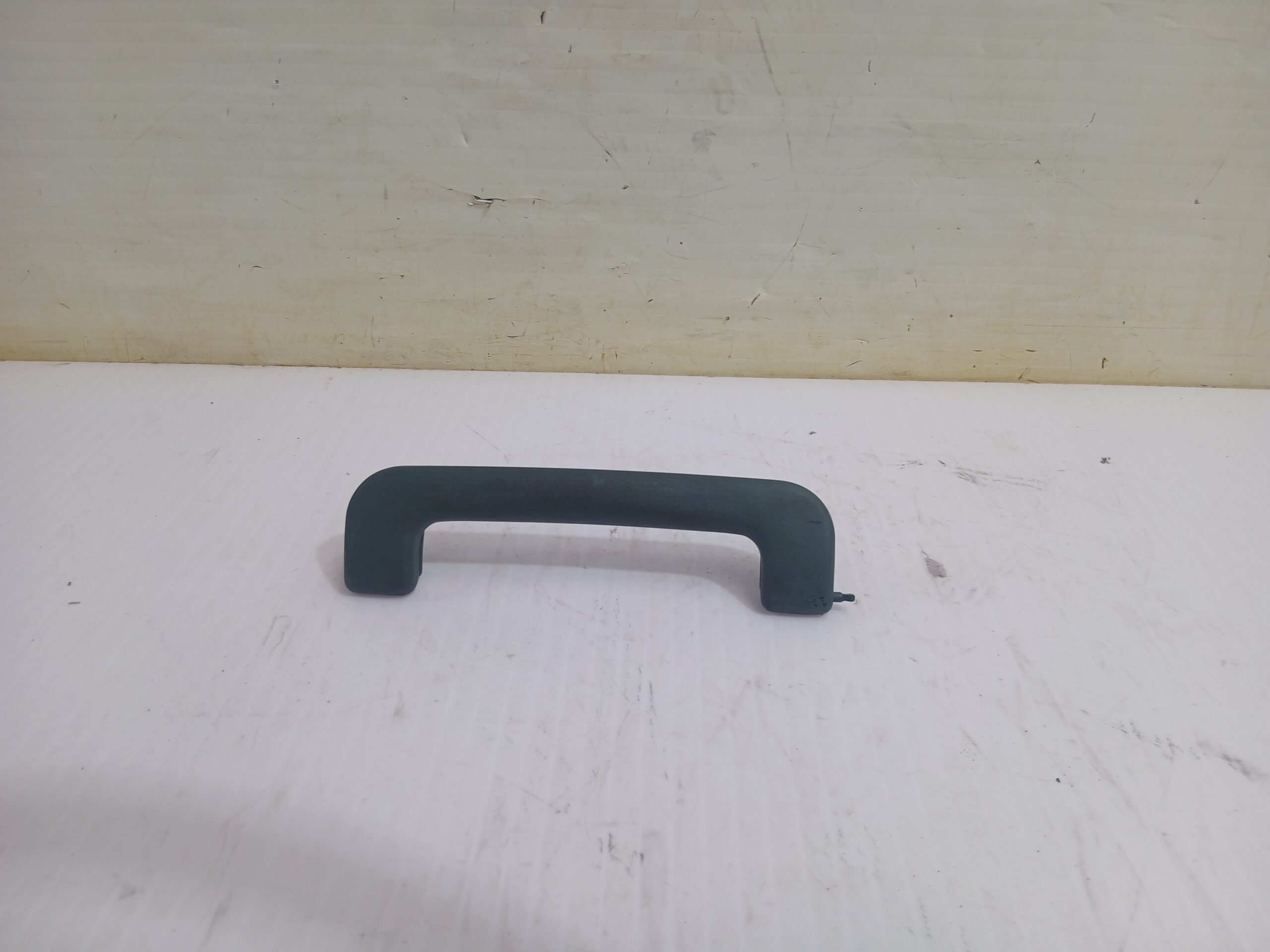 asidero_techo_delantero_derecho_4b085760812f_audi_a6_avant_4b5_2_5_tdi_quattro