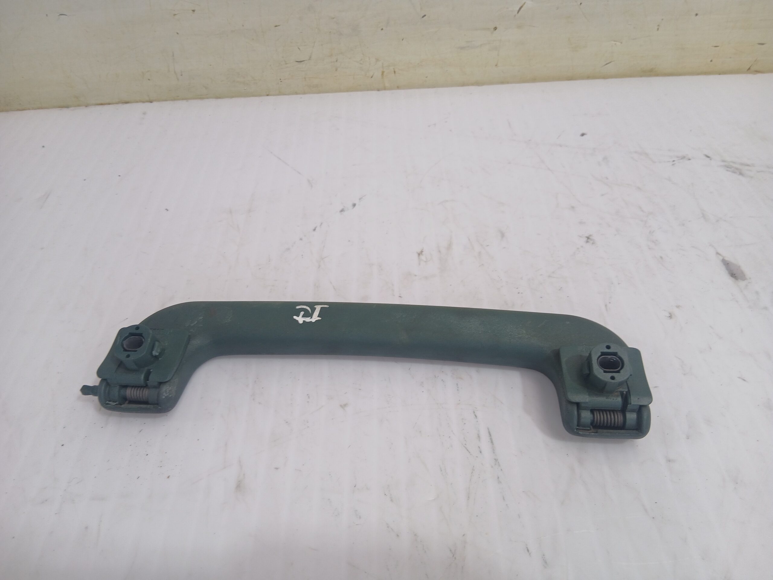 asidero_techo_delantero_derecho_4b085760812f_audi_a6_avant_4b5_2_5_tdi_quattro