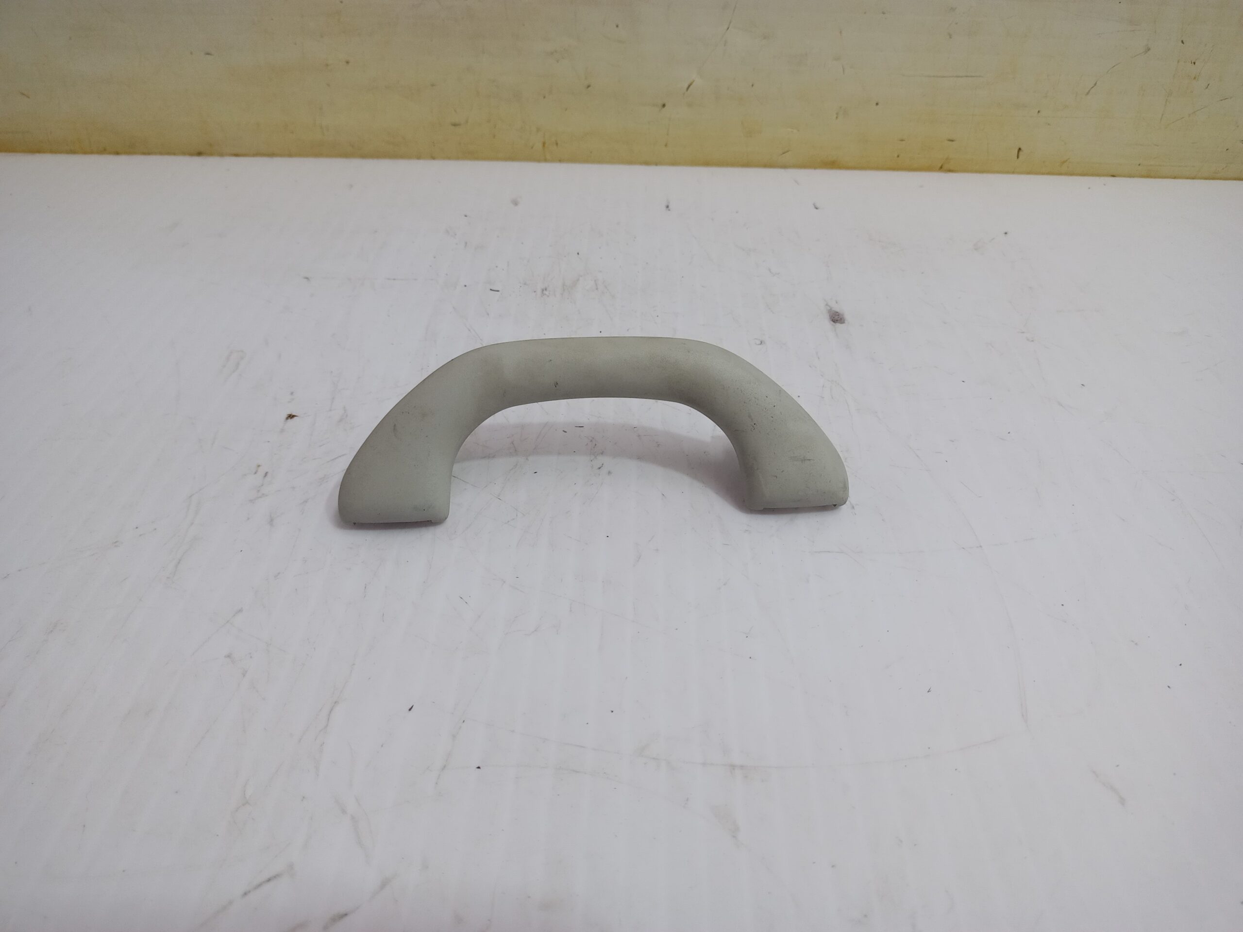 asidero_techo_delantero_derecho_1k0857607k95t_volkswagen_passat_berlina_3c2_individual