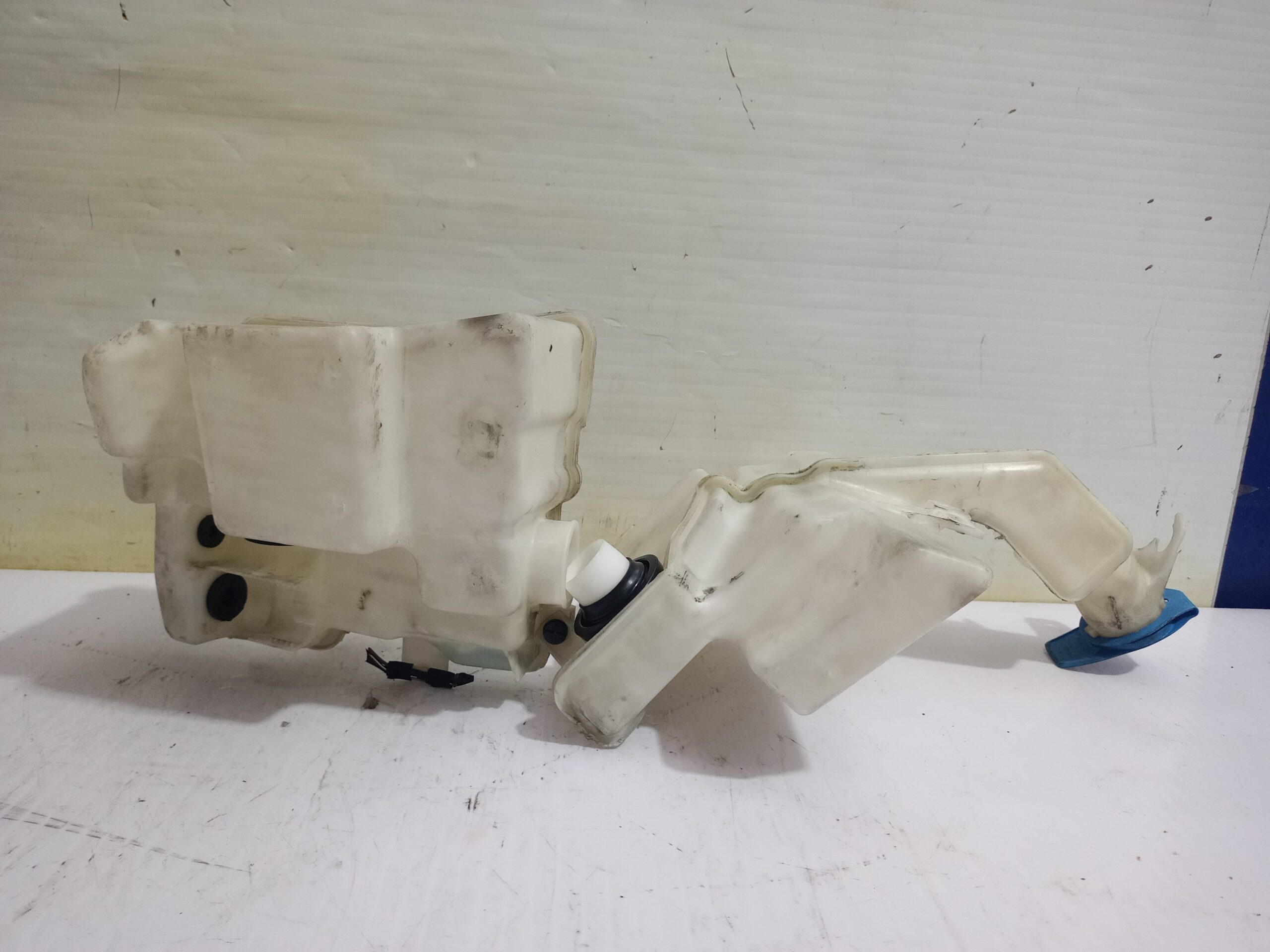 deposito_limpia_3c0955453_volkswagen_passat_berlina_3c2_individual