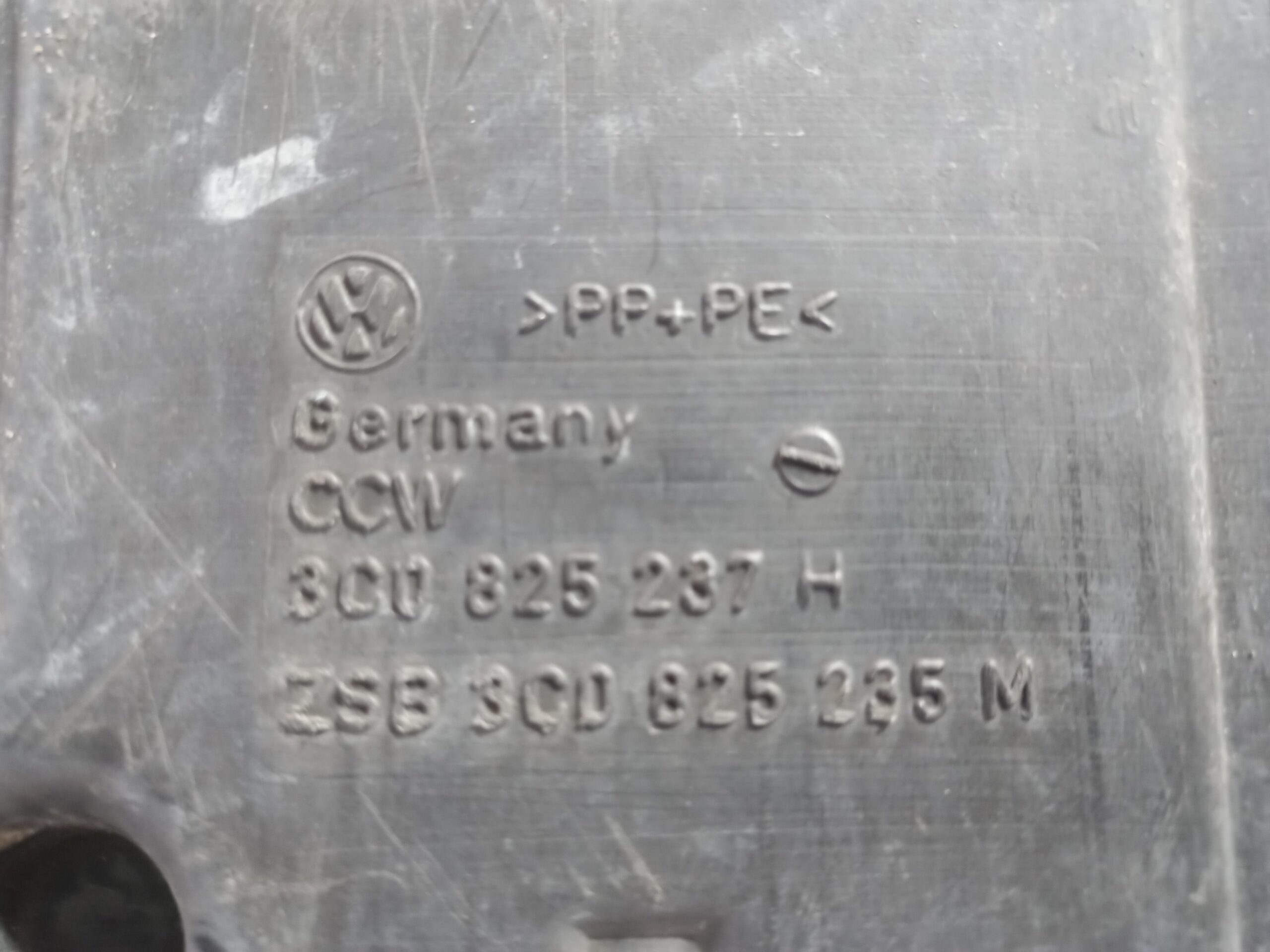 cubrecarter_3c0825237h_volkswagen_passat_berlina_3c2_individual