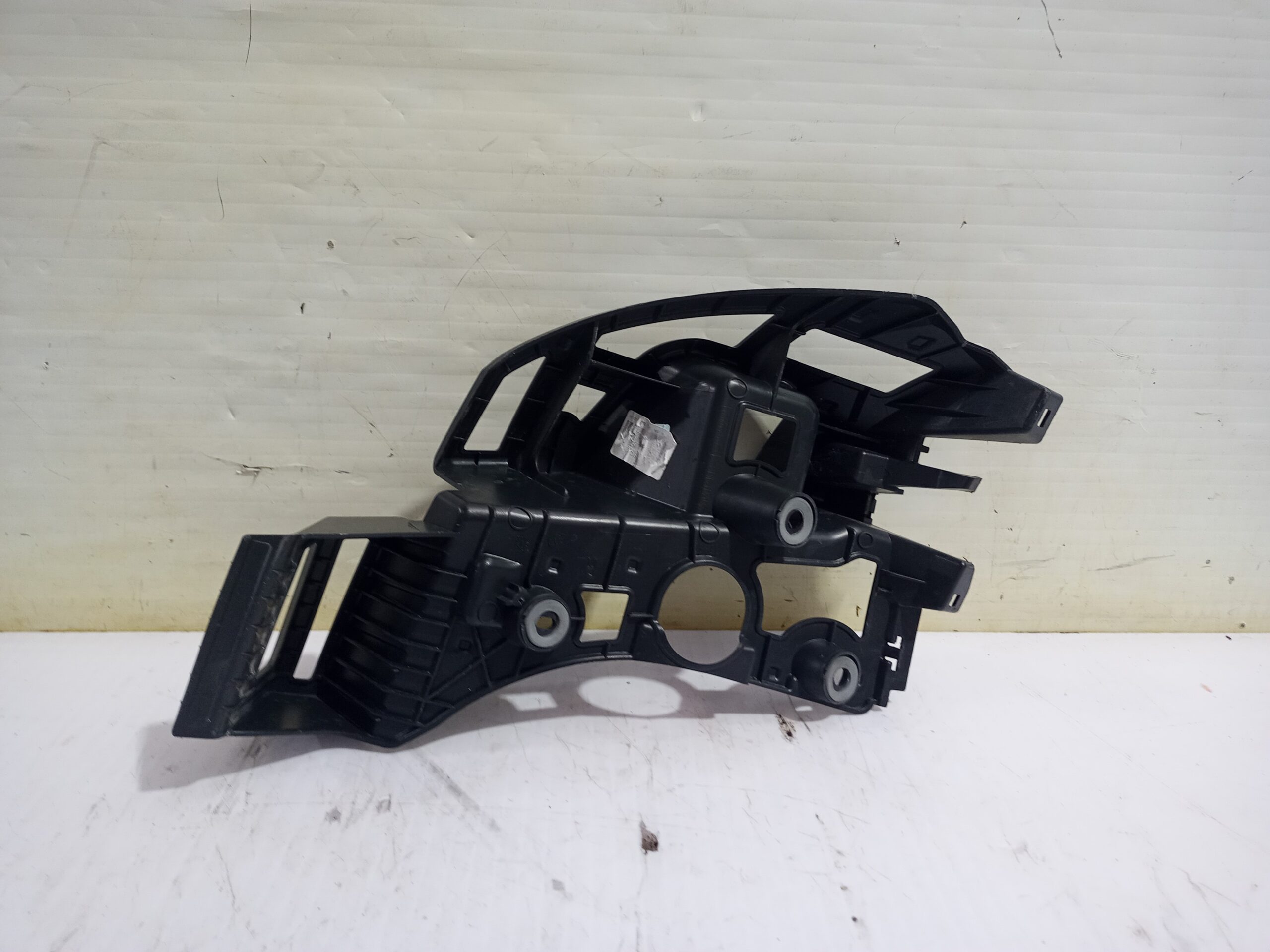 soporte_paragolpes_trasero_yp00035880_opel_grandland_x_design_line