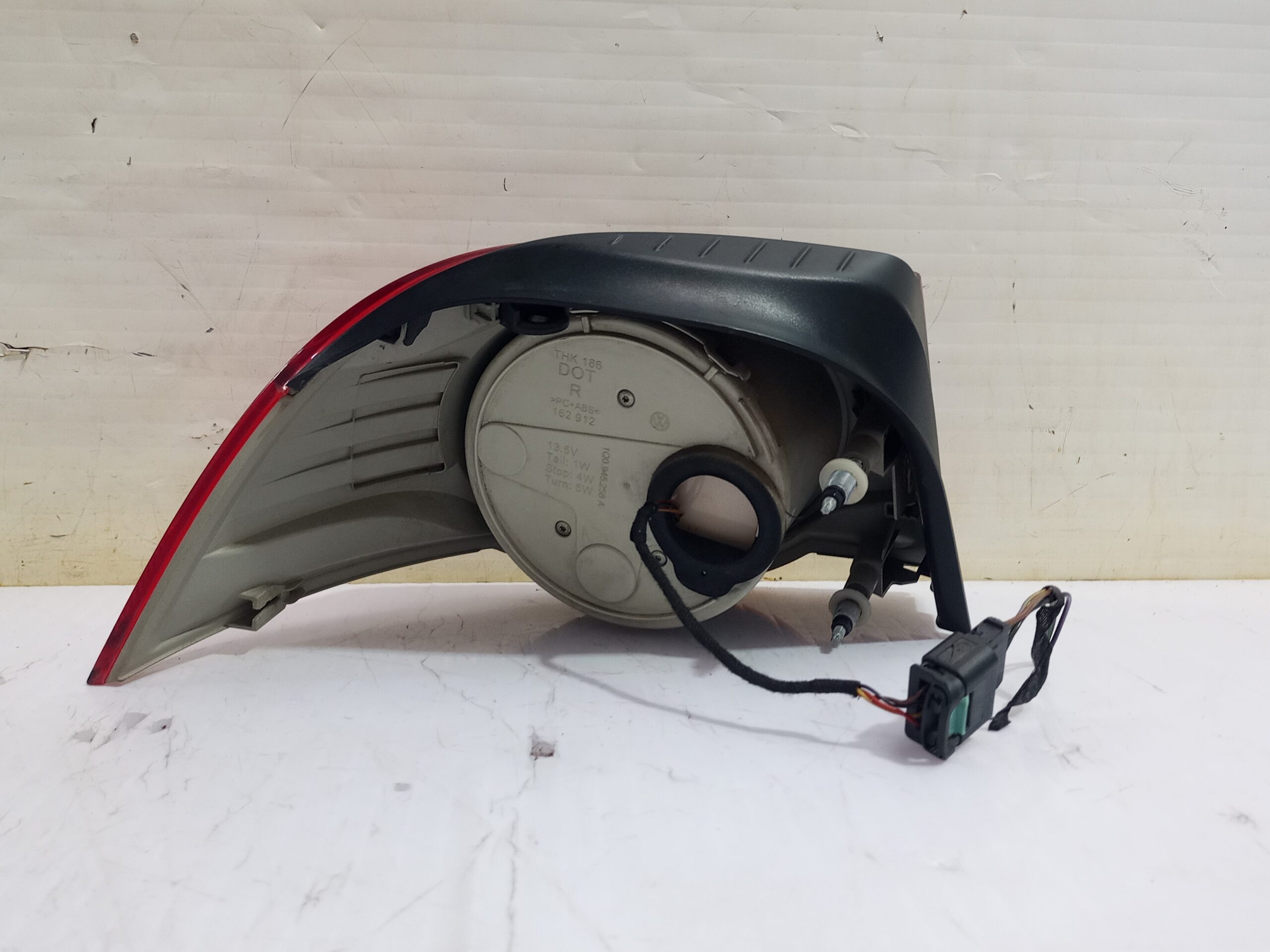 piloto_trasero_derecho_1q0945258a_volkswagen_eos_1f7_2_0