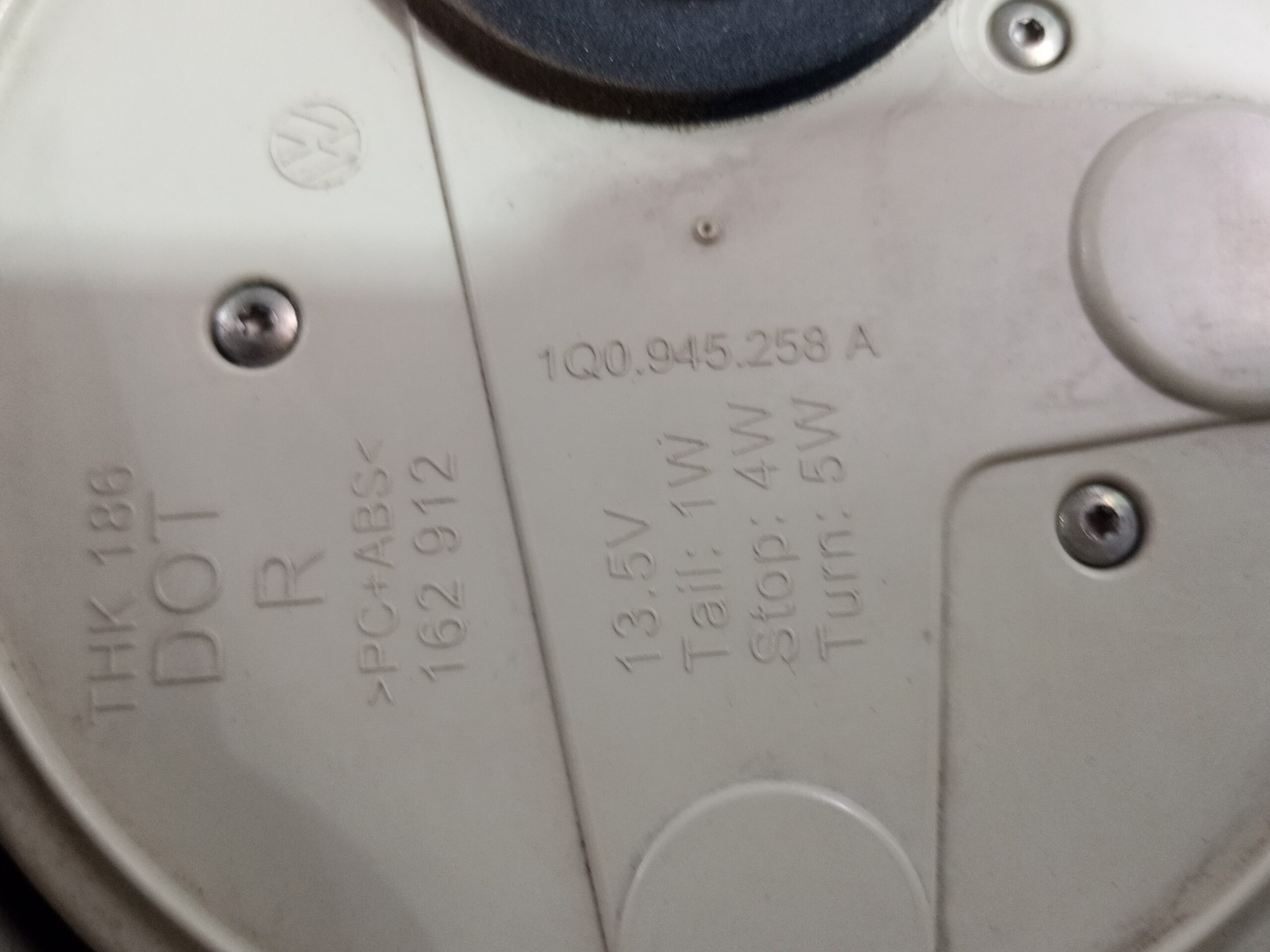 piloto_trasero_derecho_1q0945258a_volkswagen_eos_1f7_2_0