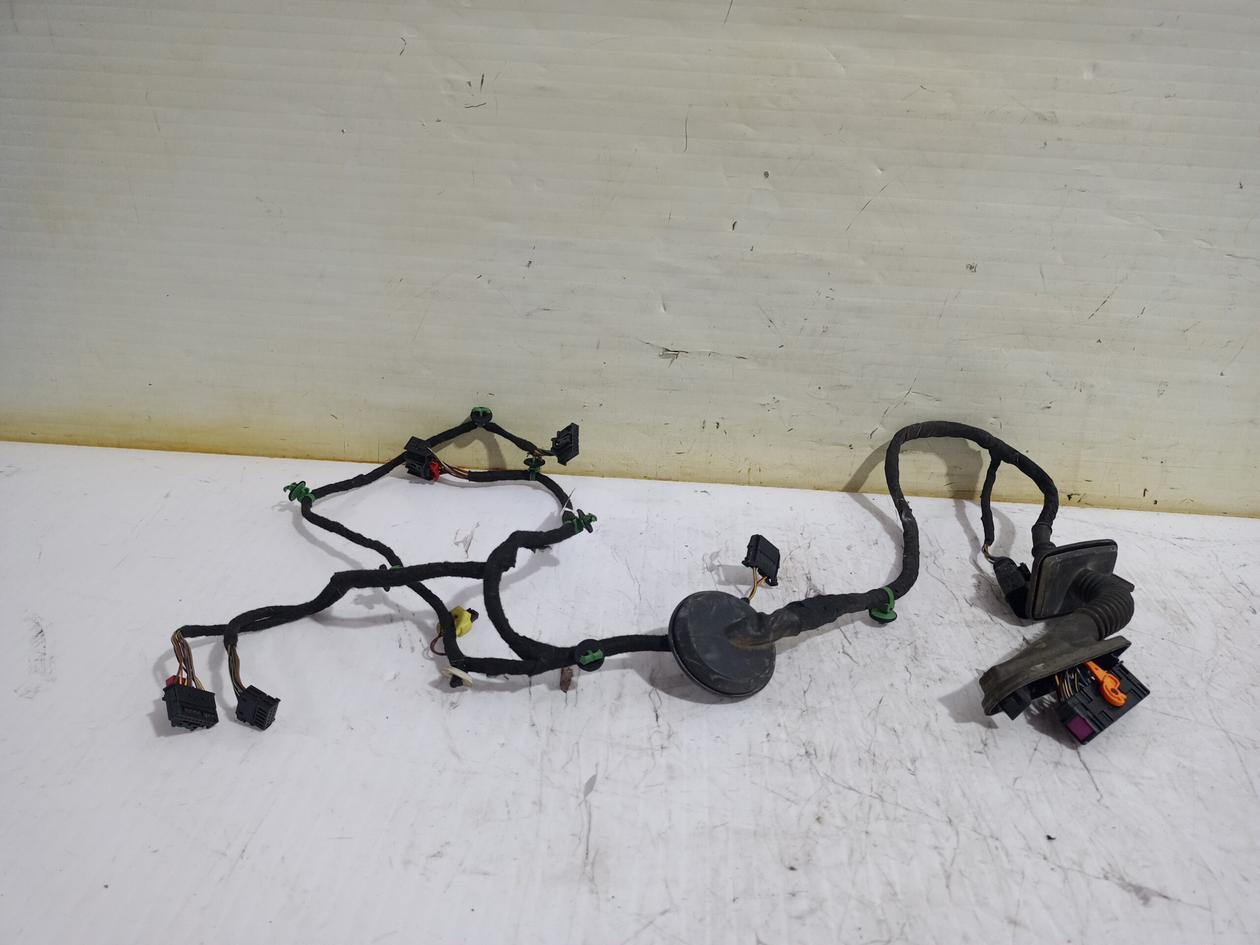 cableado_puerta_6f1971120e_seat_ibiza_kj1_reference