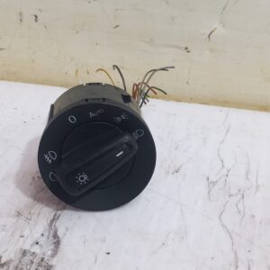 mando_luces_5q0941431r_seat_ibiza_kj1_reference