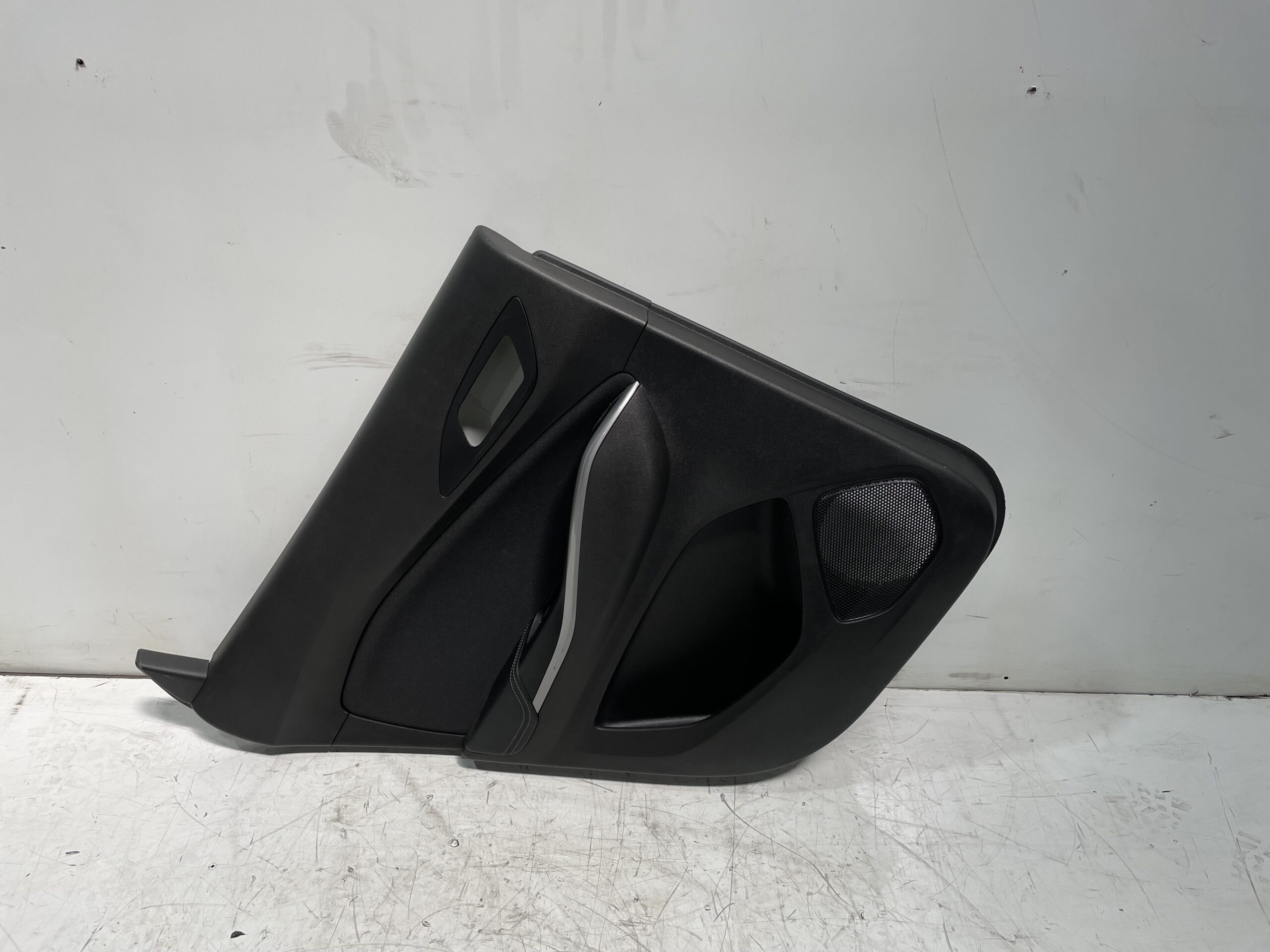 guarnecido_puerta_trasera_izquierda_yp000971yx_opel_grandland_x_opel_2020