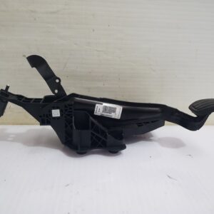 pedal_freno_980799448000_opel_grandland_x_opel_2020