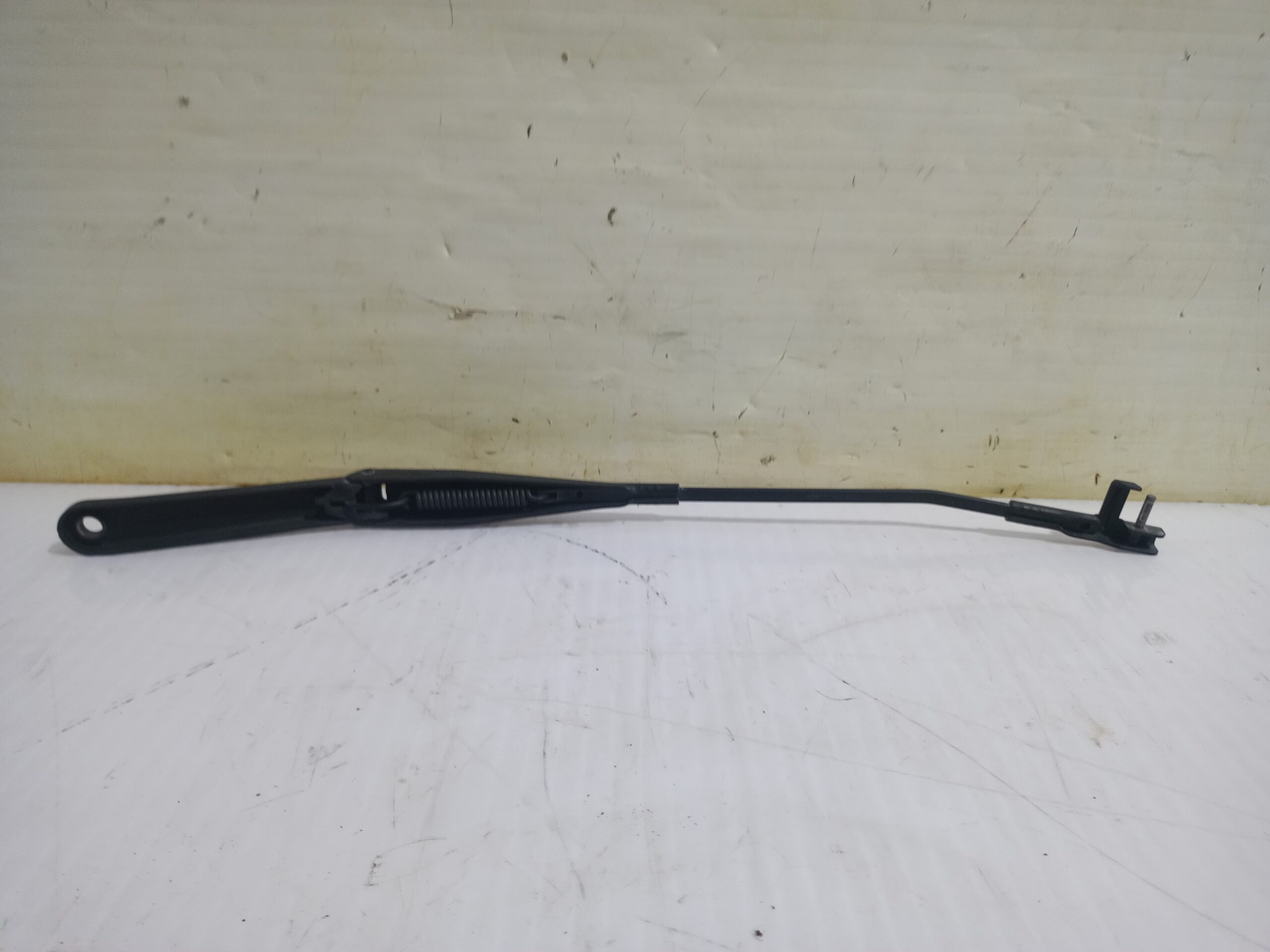 brazo_limpia_delantero_izquierdo_4m5117526_ford_focus_lim_cb4_business