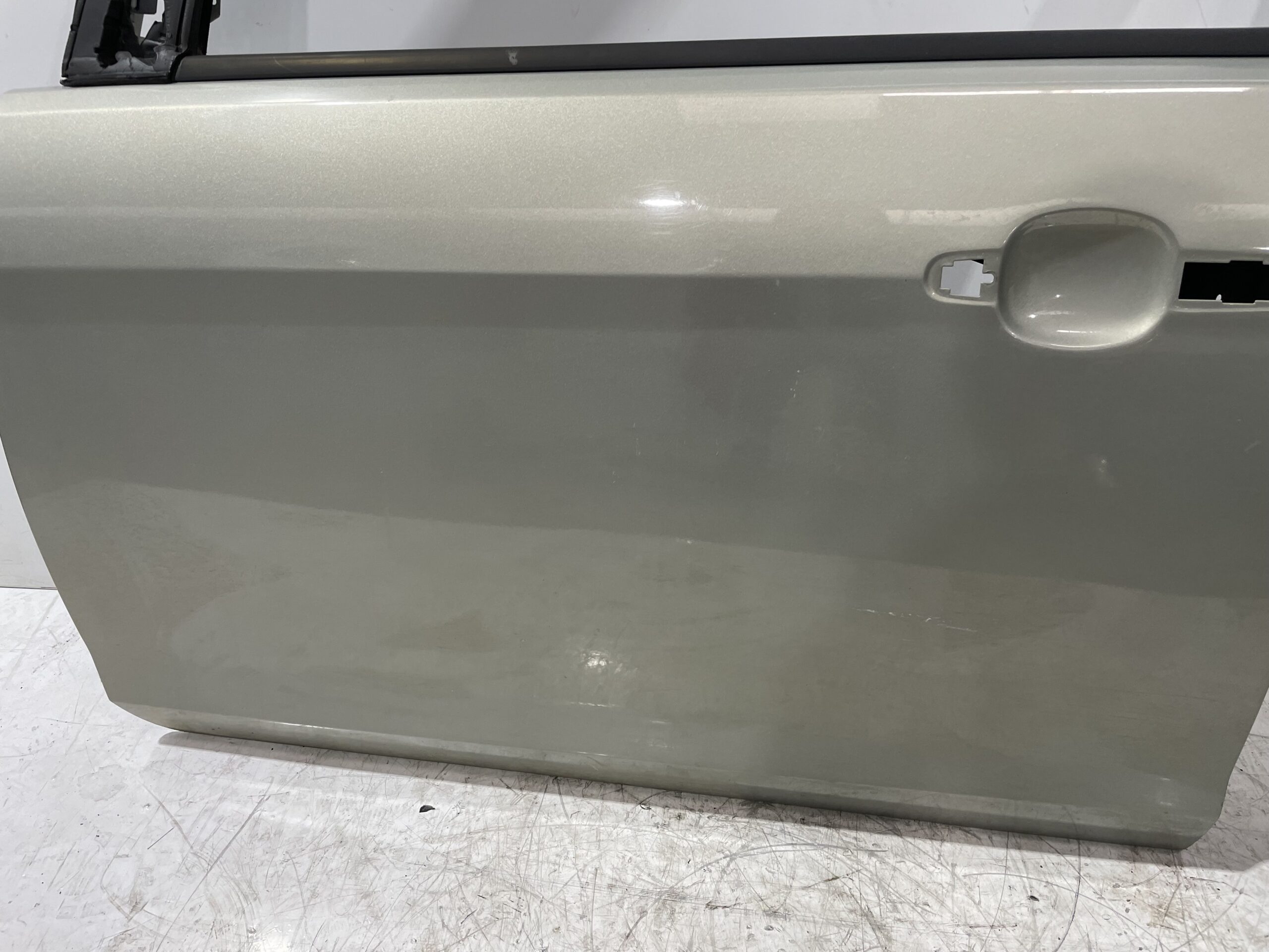 puerta_delantera_izquierda_1530170_ford_focus_lim_cb4_business