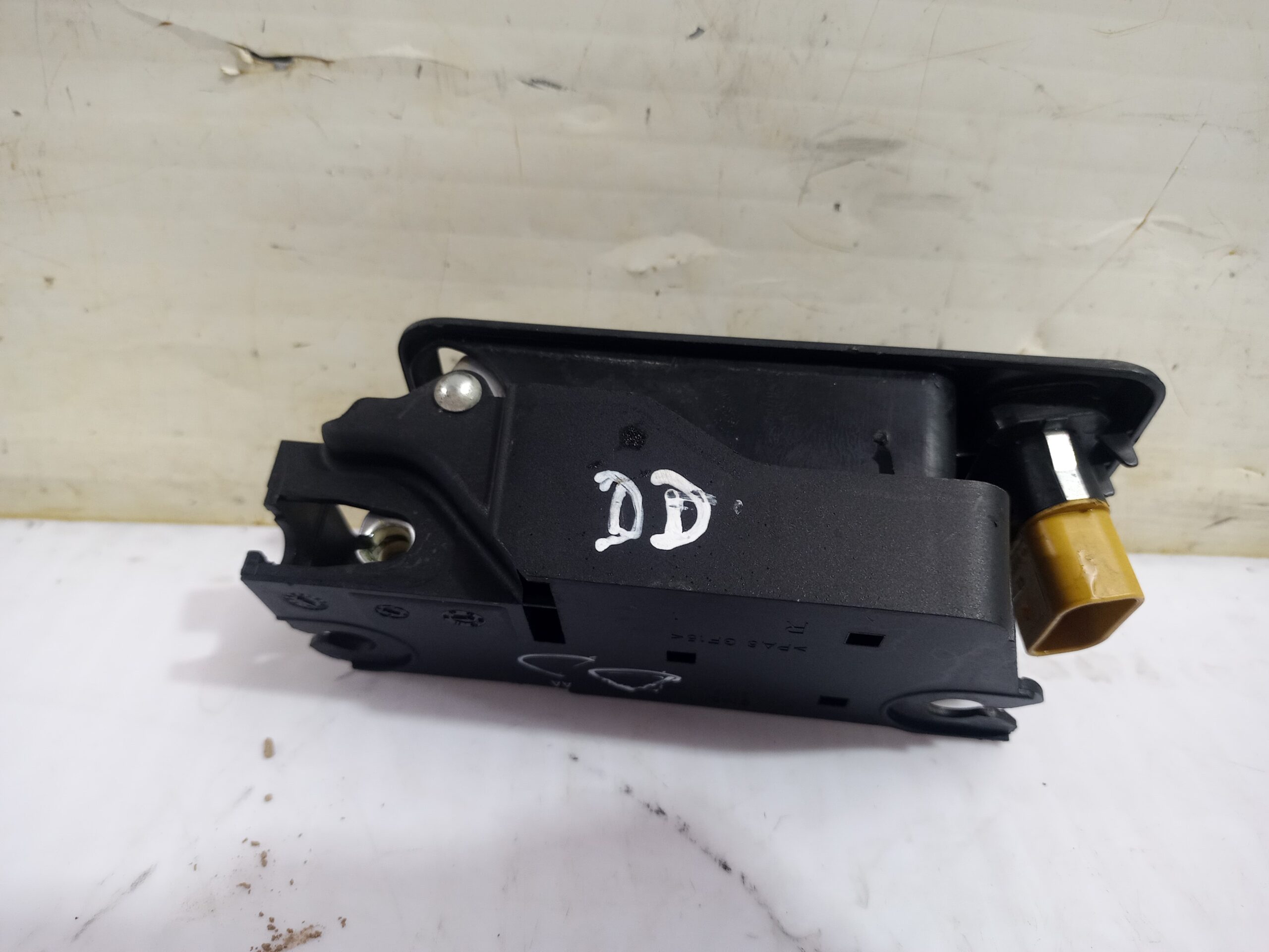 maneta_interior_delantera_derecha_r22600_ford_focus_lim_cb4_business