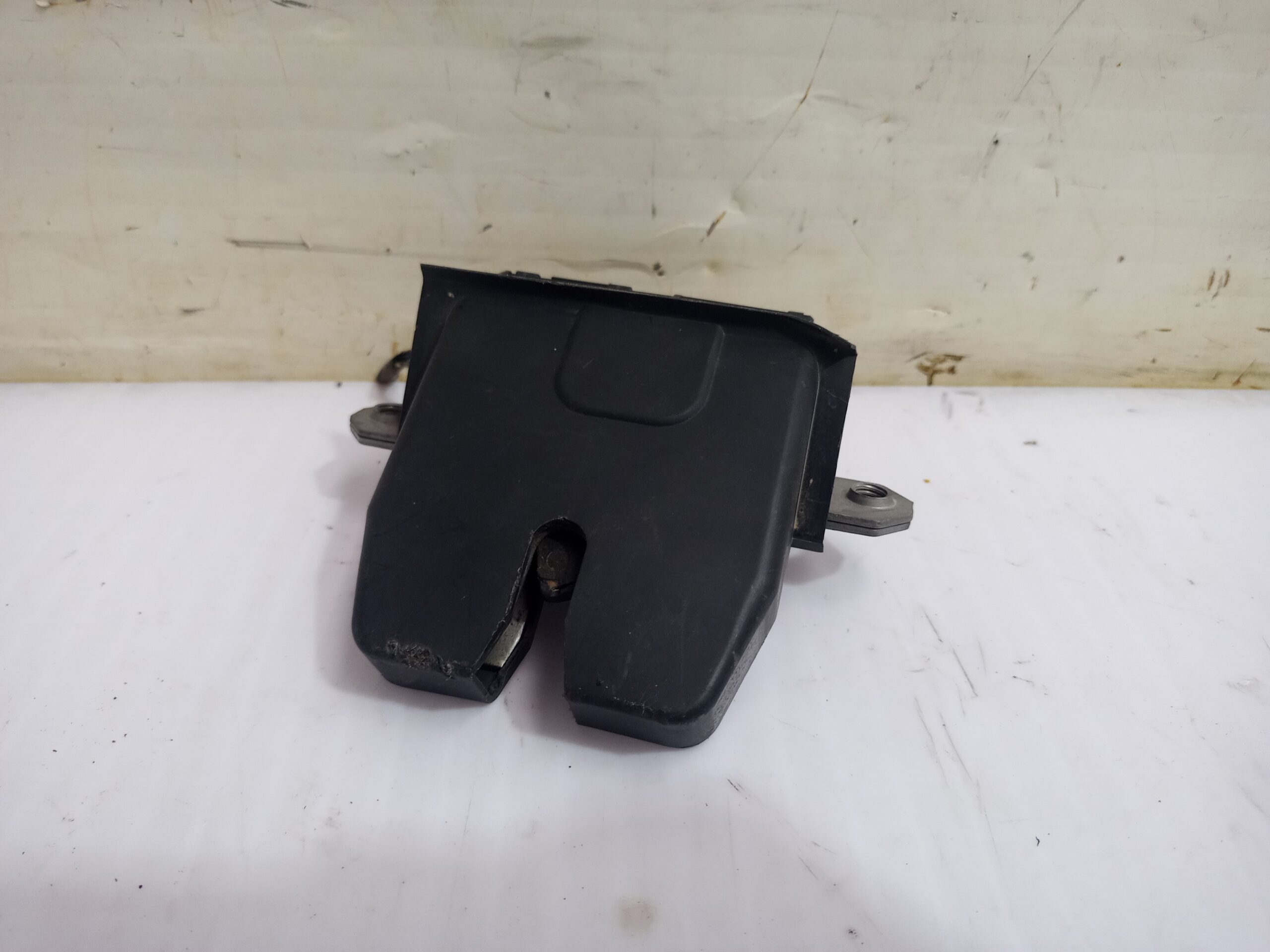 cerradura_maletero_porton_8m51r442a66dc_ford_focus_lim_cb4_business