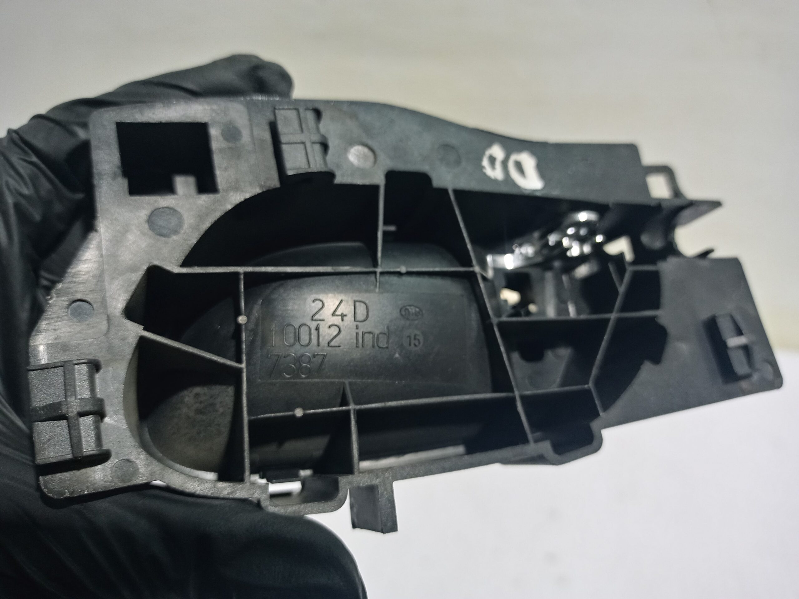 maneta_interior_delantera_derecha_96435310ud_citr_n_c4_sedan_collection