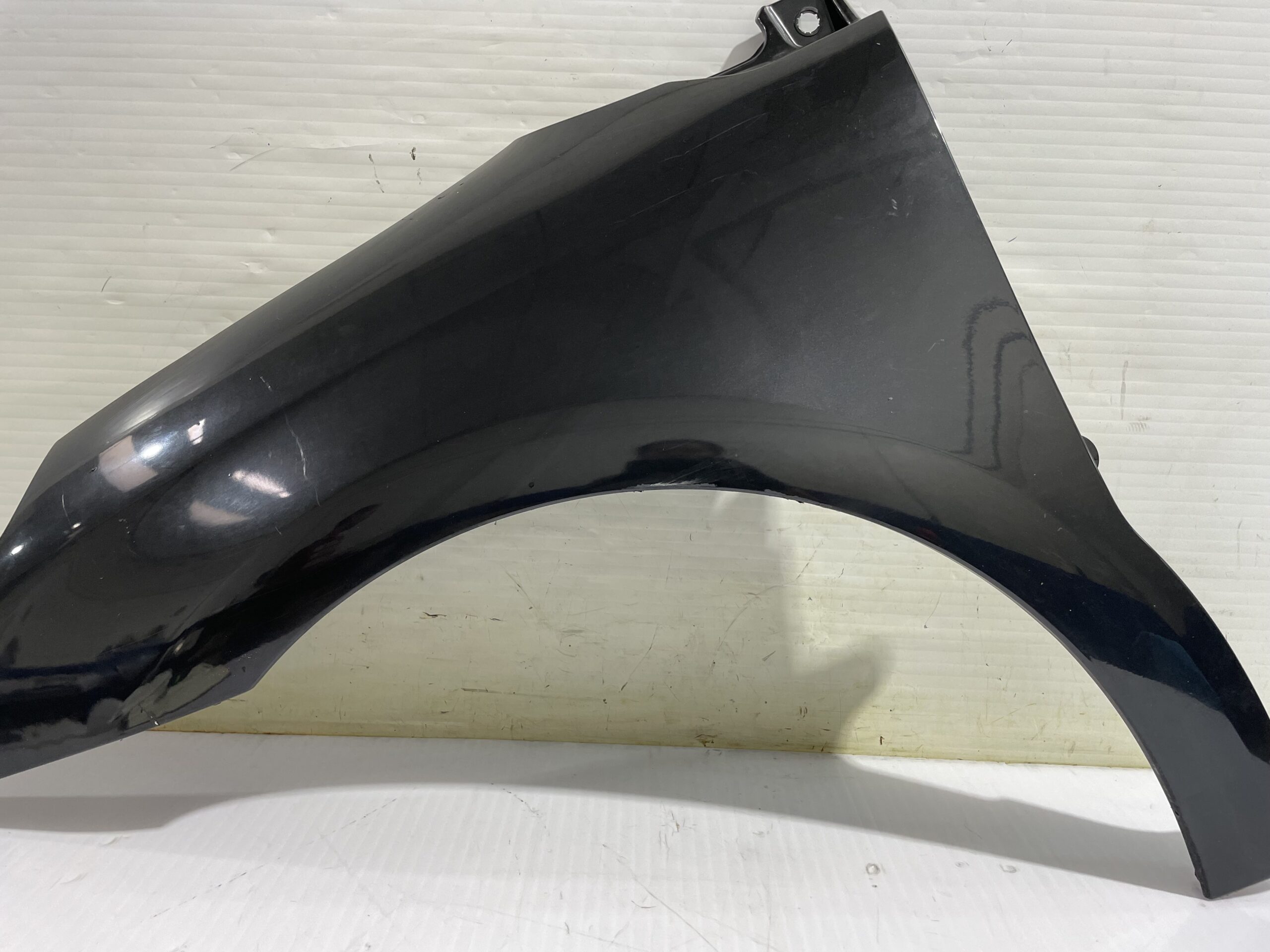 aleta_delantera_izquierda_7840q3_citr_n_c4_sedan_collection