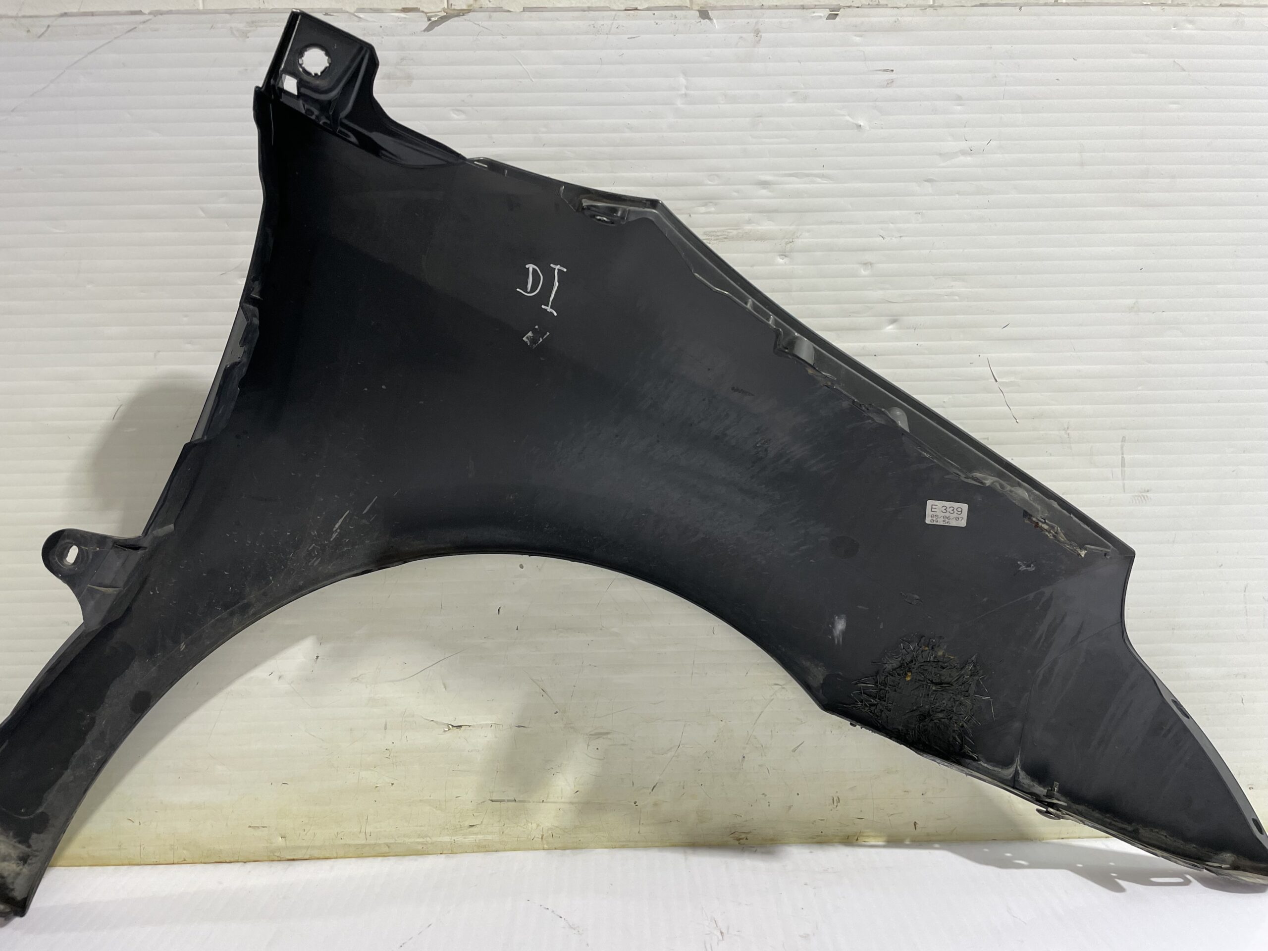 aleta_delantera_izquierda_7840q3_citr_n_c4_sedan_collection