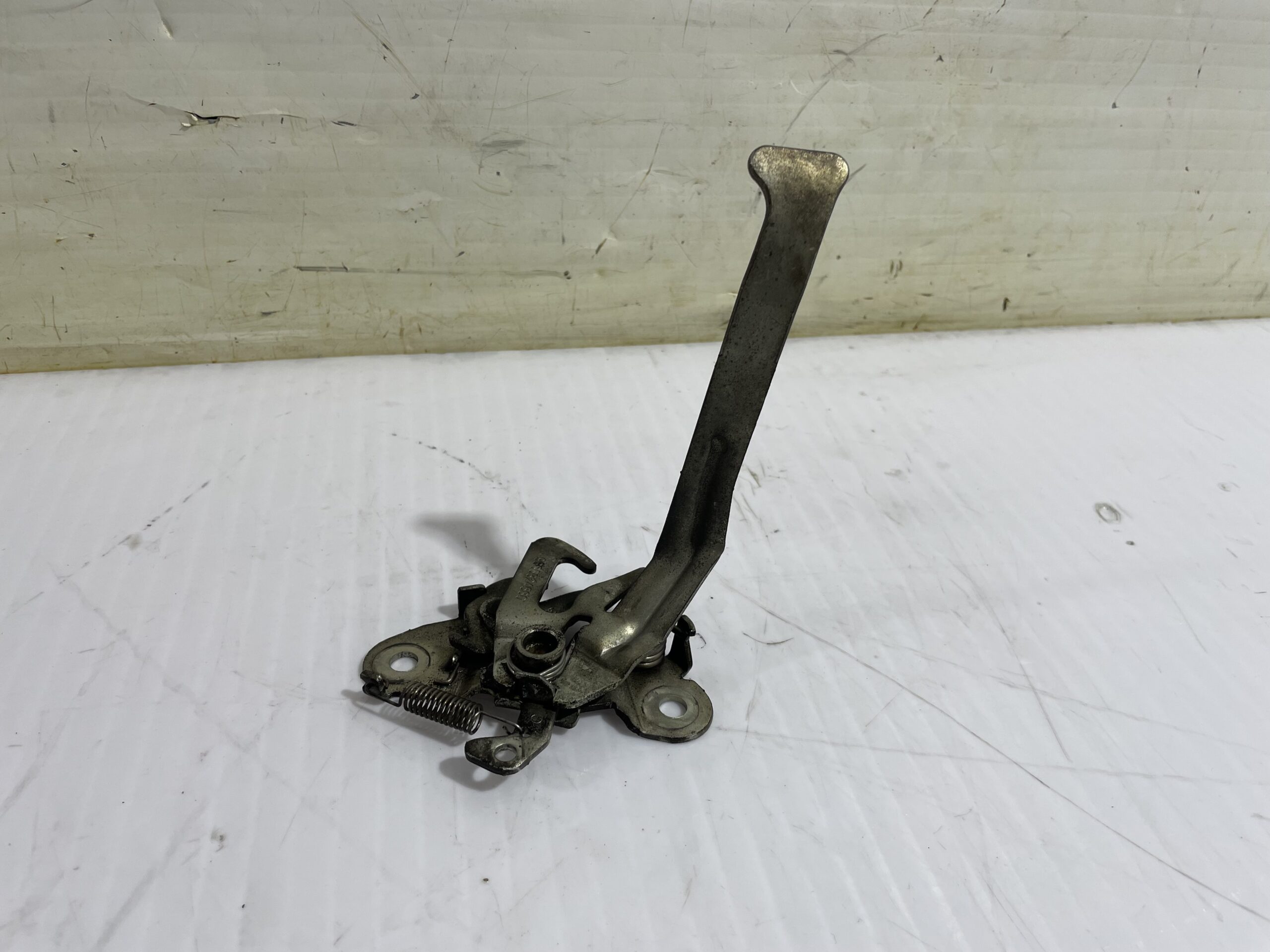 cerradura_capo_9685324580_citr_n_c4_sedan_collection