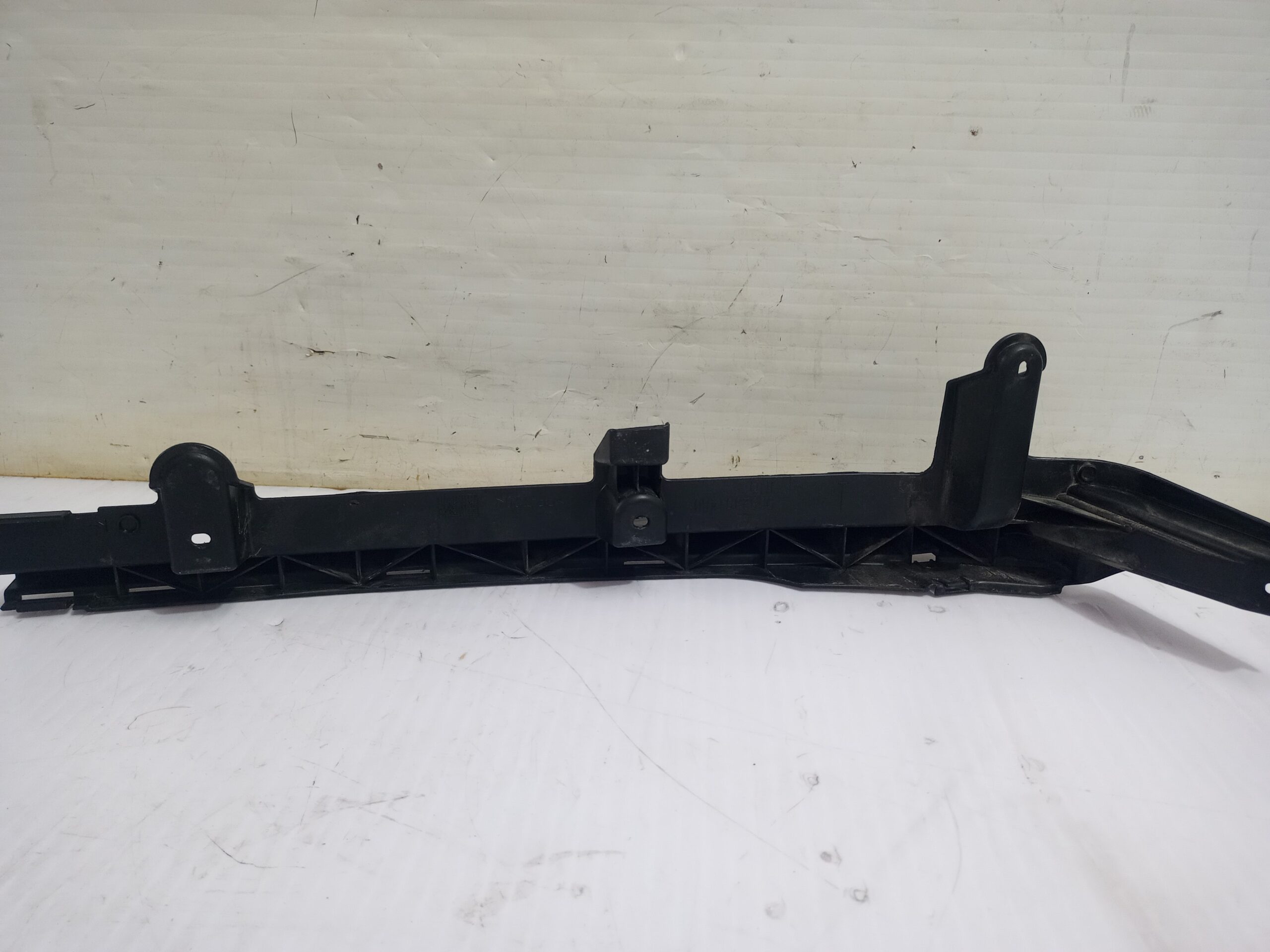 soporte_paragolpe_trasero_9682351480_citr_n_c4_sedan_collection