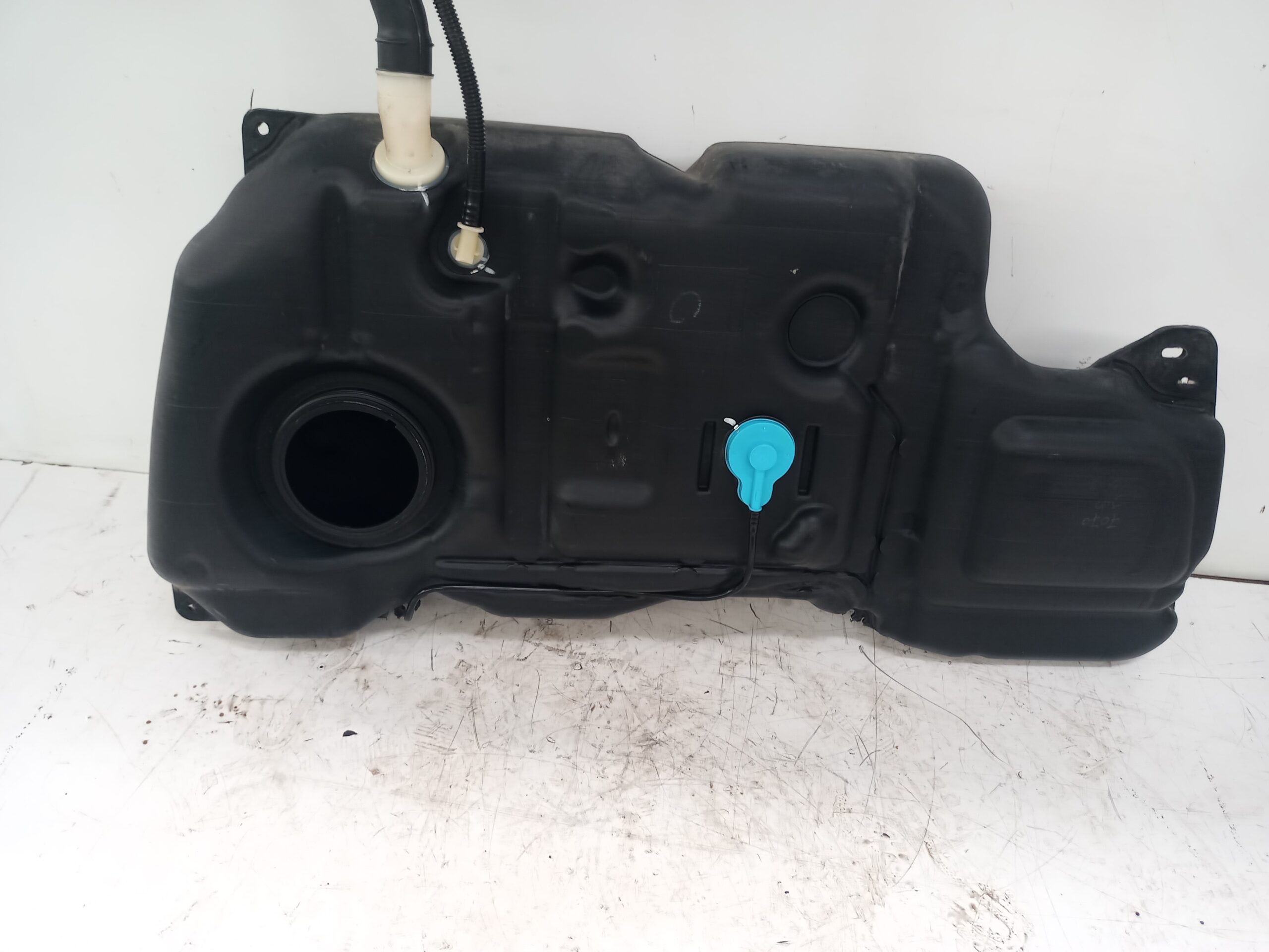 deposito_combustible_9683263880_citr_n_c4_sedan_collection