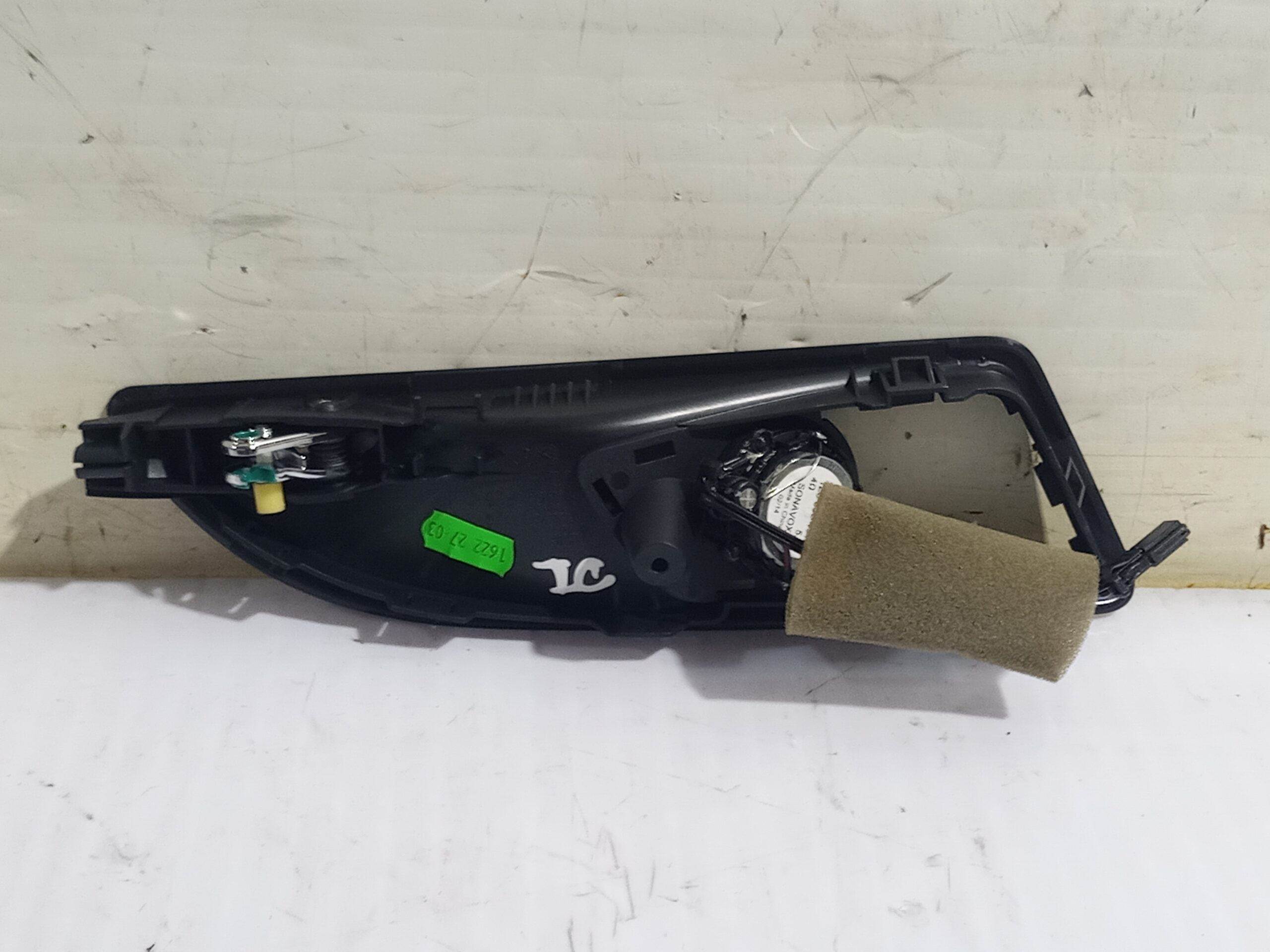 maneta_interior_delantera_izquierda_1z0837247_skoda_yeti_active